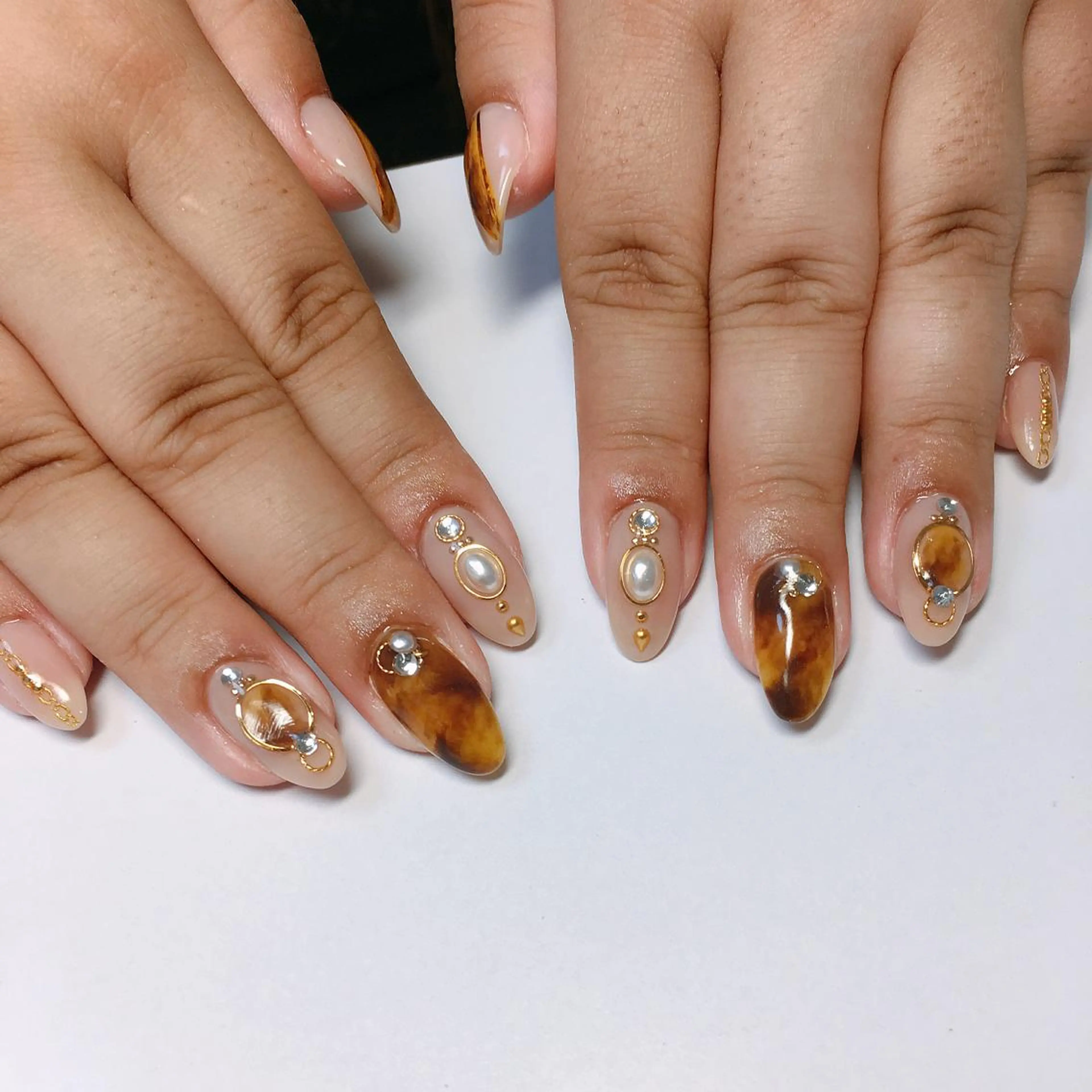 ネイル ハンドネイル Emu Nailのネイルデザイン