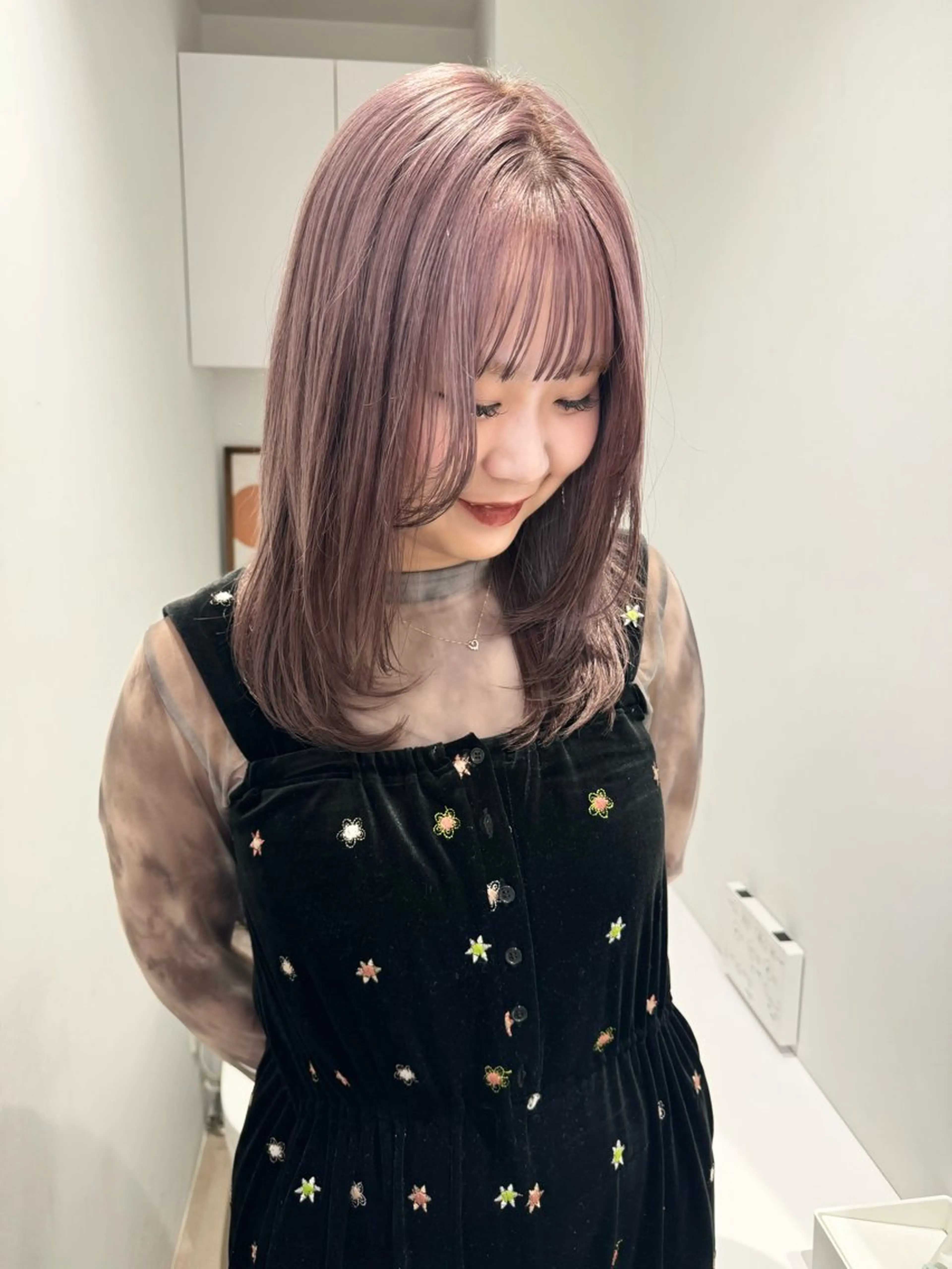 セミロング カラー ラベンダーカラー ラベンダーグレー ヘアカラー トリートメント ✨ブリーチ/顔周り レイヤー¦YUKA✨のヘアスタイル