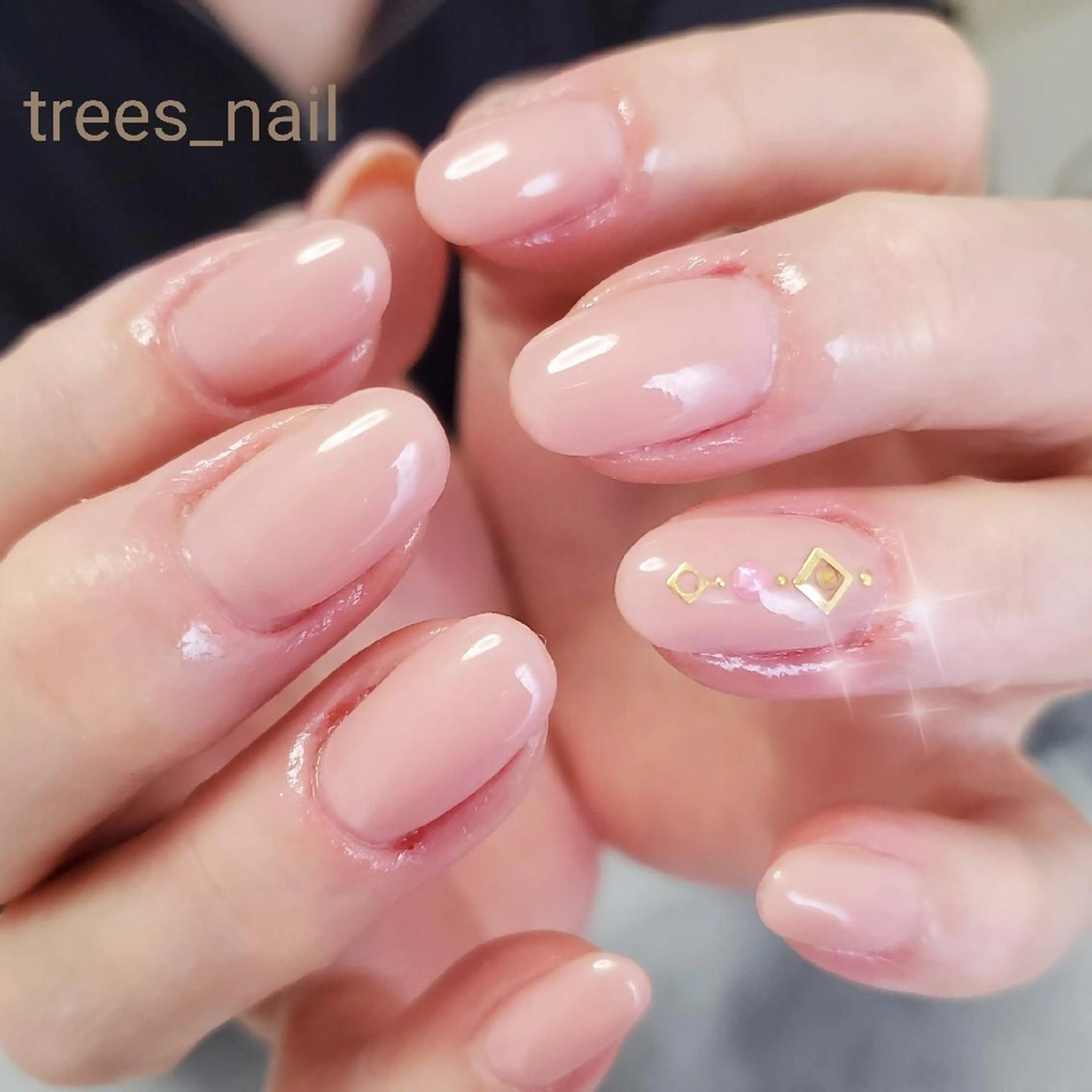 ネイル ワンカラーネイル シンプルネイル 春ネイル trees_ nailのネイルデザイン