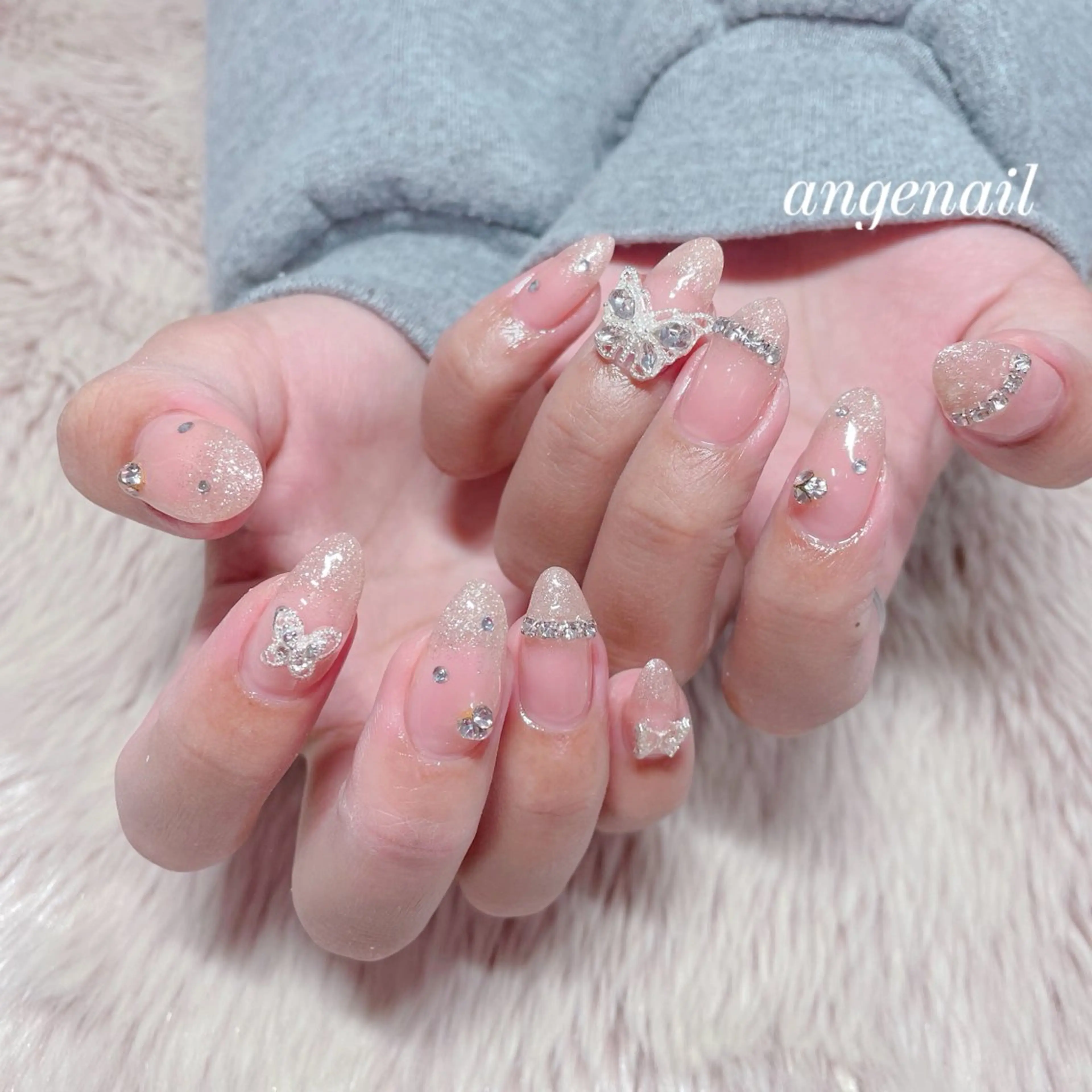 ネイル ハンドネイル オーナーネイリスト MAKIのネイルデザイン