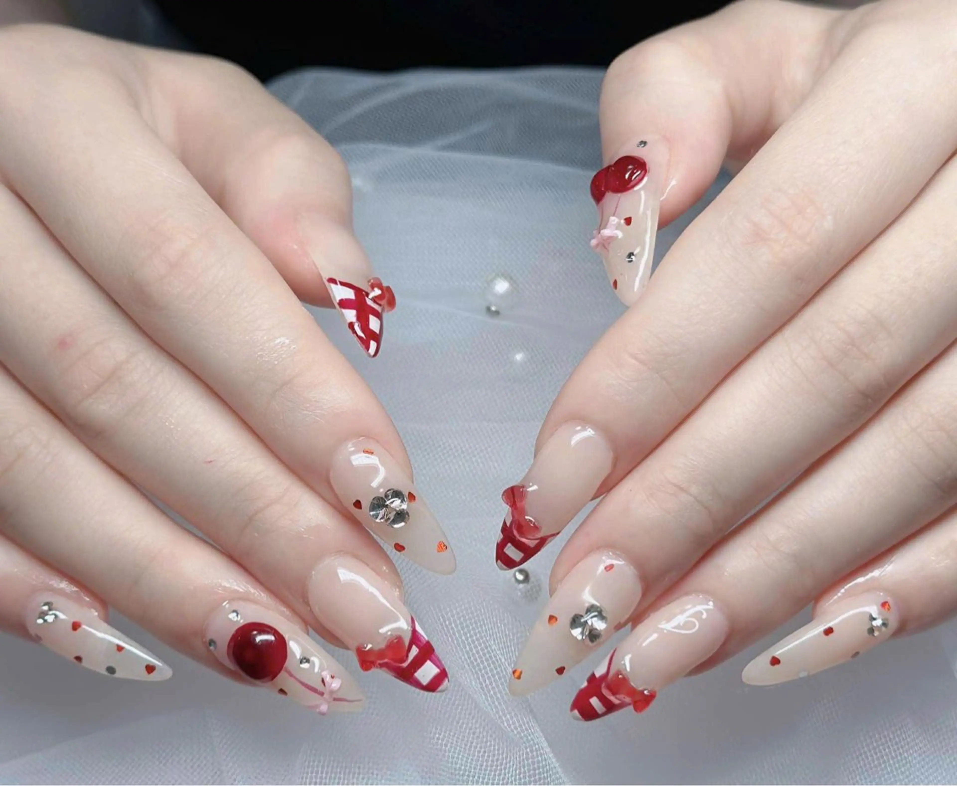 ネイル オーロラネイル フレンチネイル ジェルネイル ハロウィン 韓国ネイル ハンドネイル H.baby Nail Salonのネイルデザイン