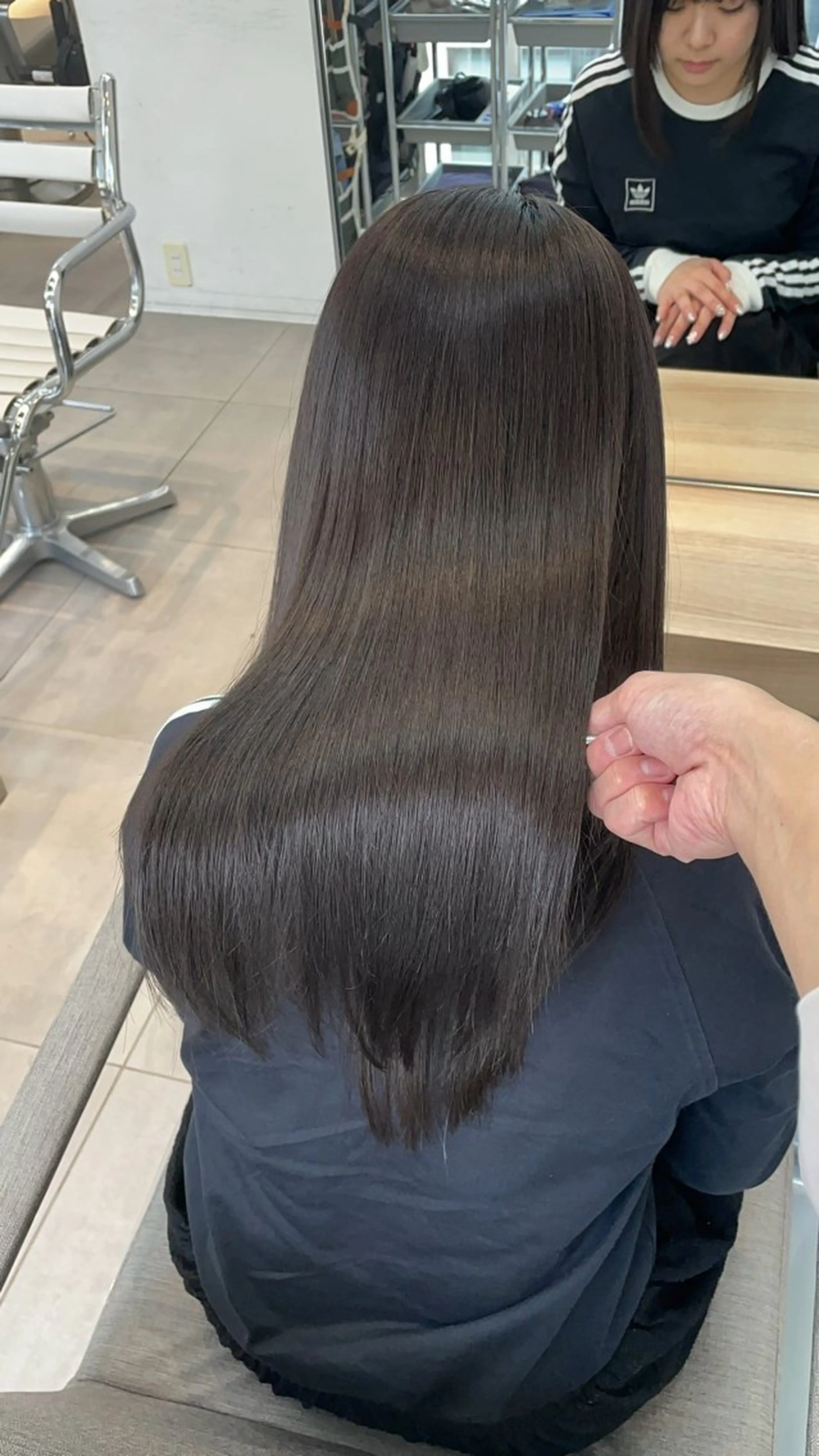 ロング カット 縮毛矯正 トリートメント ヘッドスパ ✨髪質改善✨美髪 矯正🫧小泉のヘアスタイル