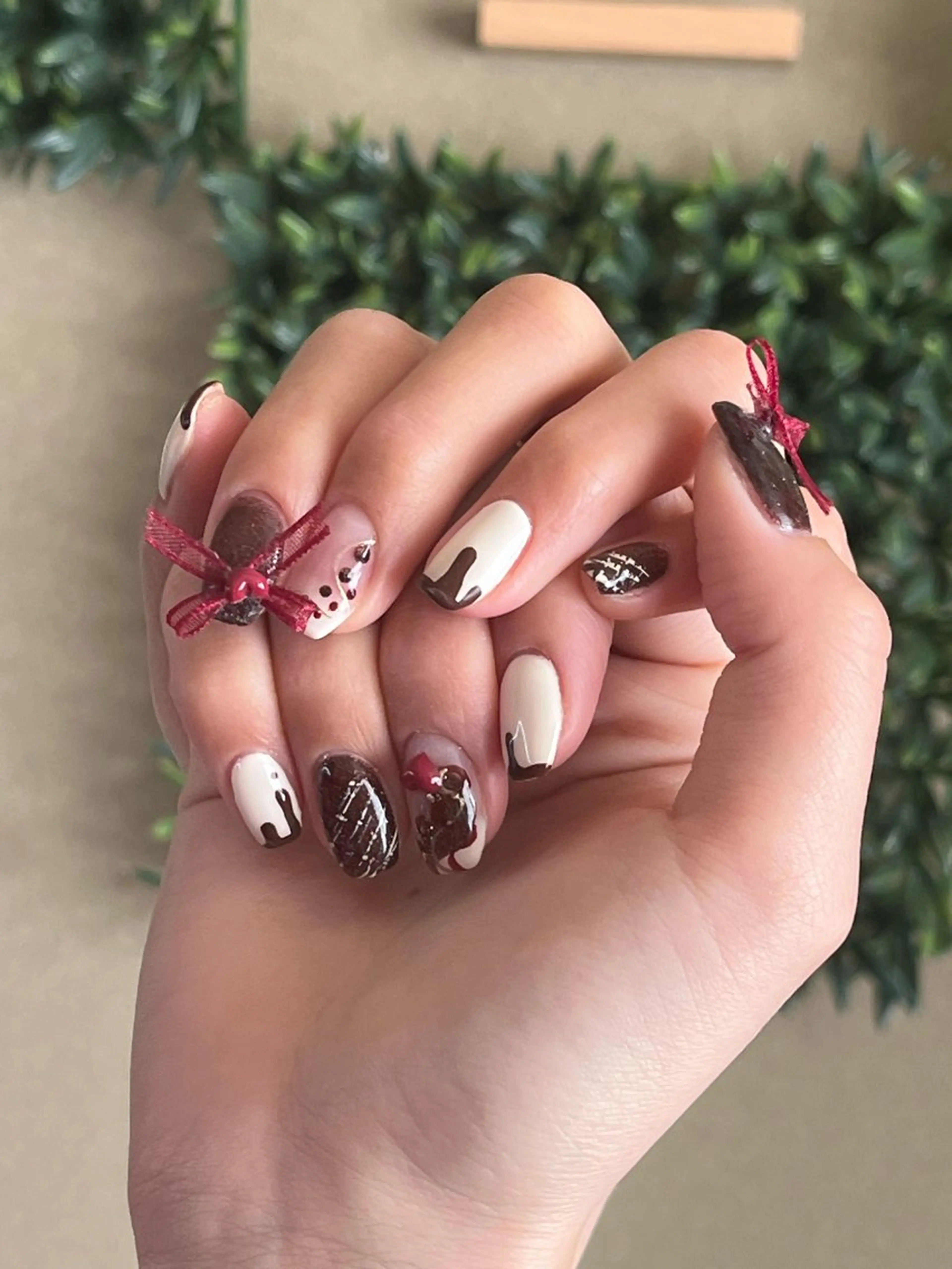 ネイル 米倉理容所属・THE PEAKのネイルデザイン