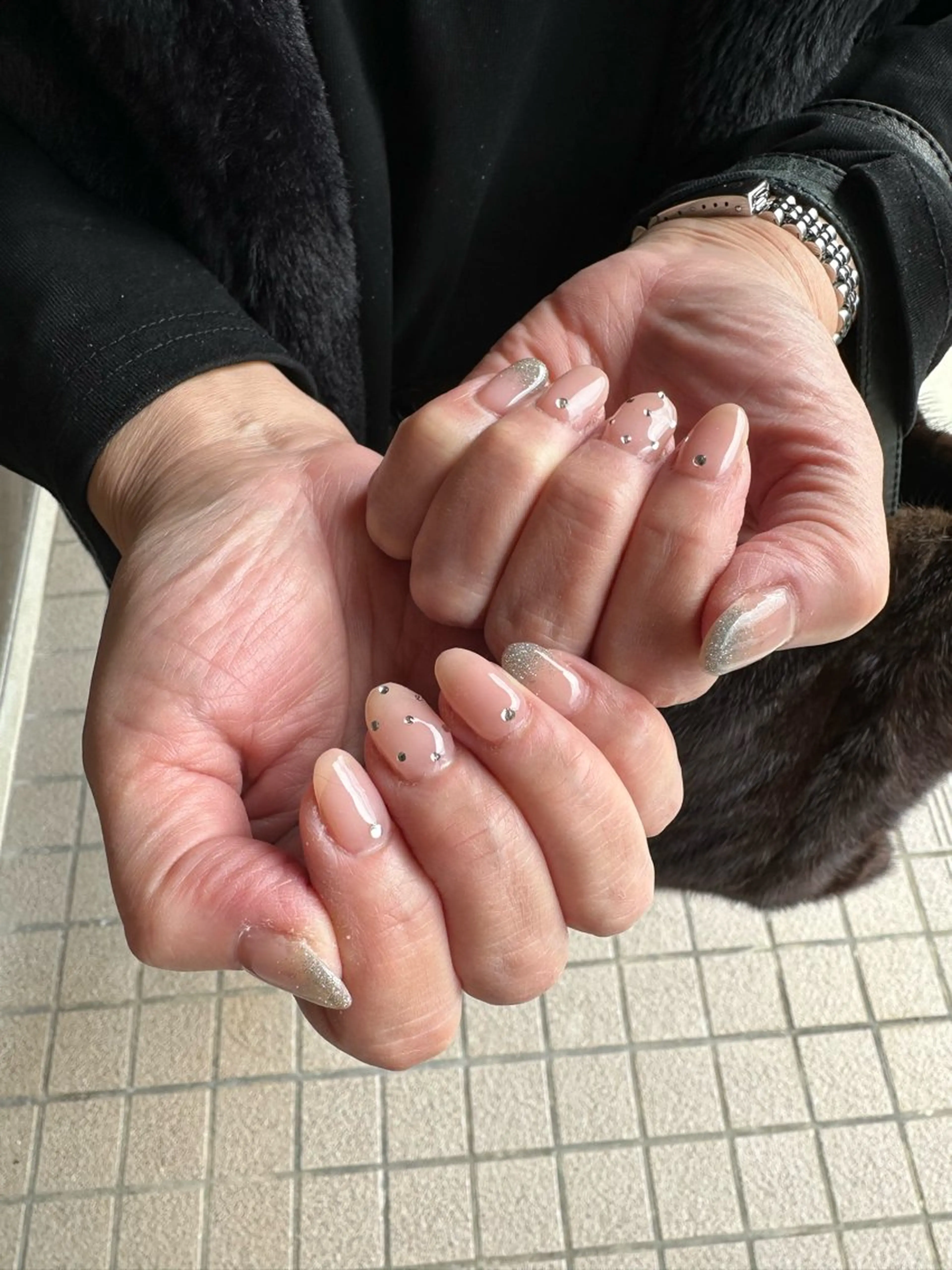 ネイル ワンホンネイル ハンドネイル Sawa ︎︎𓂃⟡.·のネイルデザイン