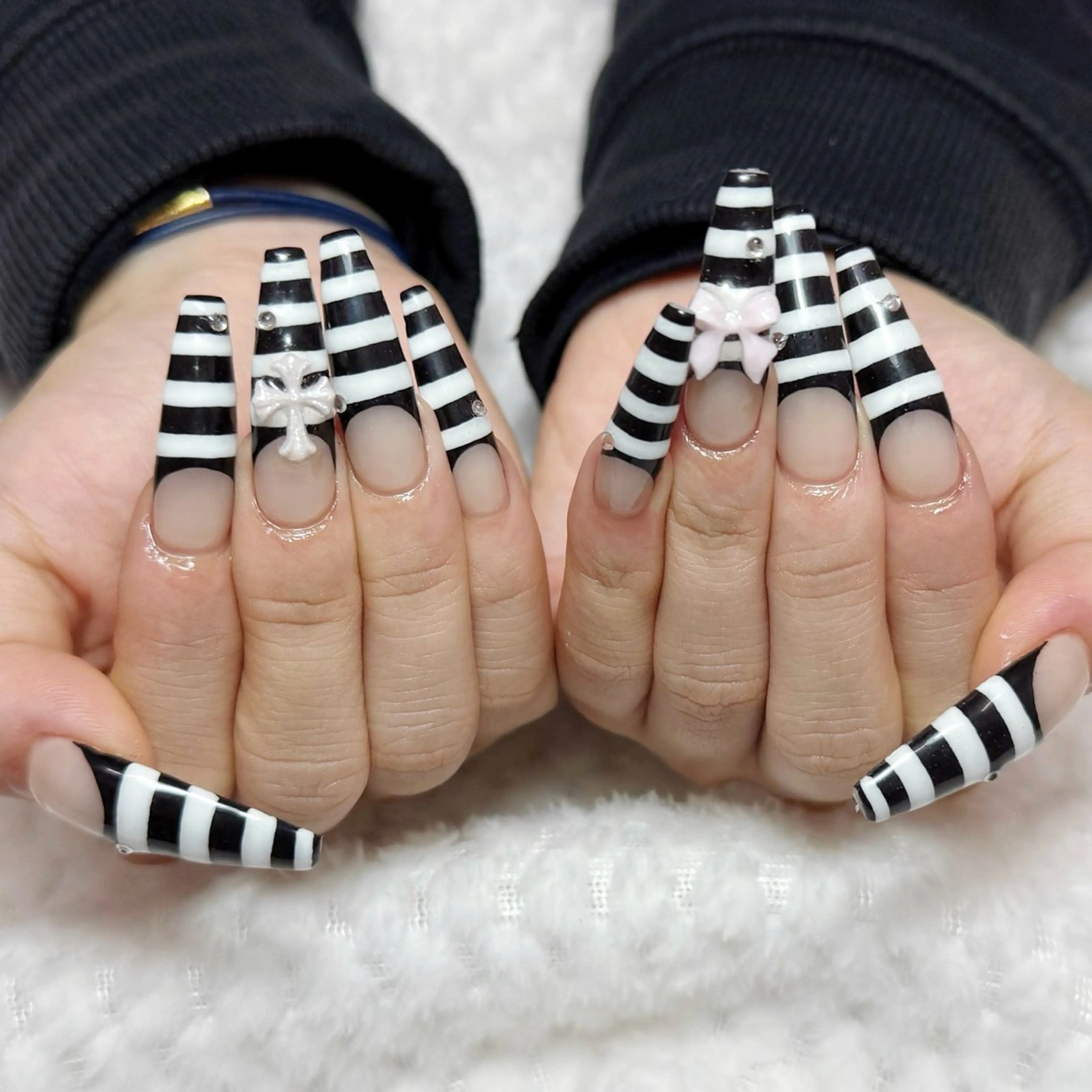 ネイル ハンドネイル Arva Manaのネイルデザイン