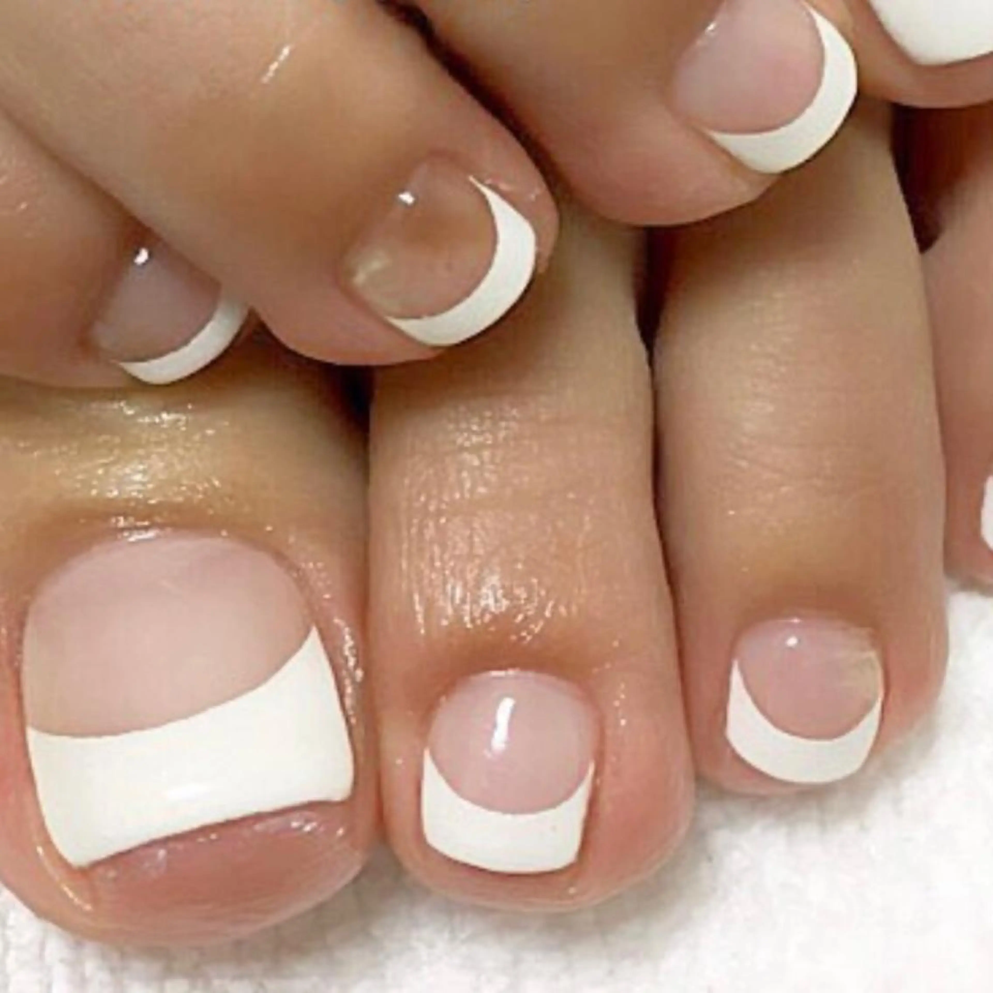 Foot▪️ジェルオフ＋フレンチ(アート不可) ※日時は詳細よりご選択ください。(10:30 or 15:00)の写真