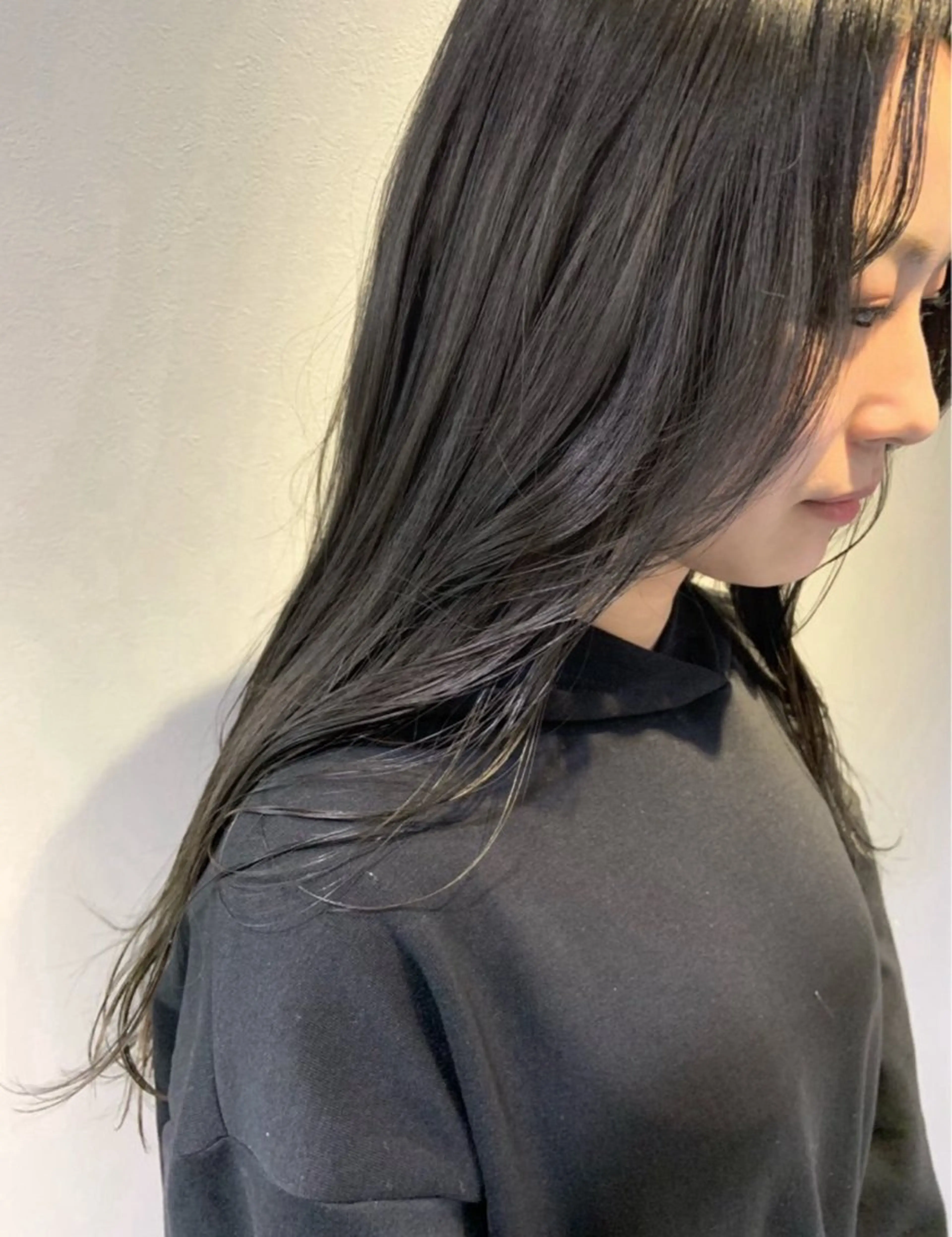 ロング カラー 中野 栞里のヘアスタイル