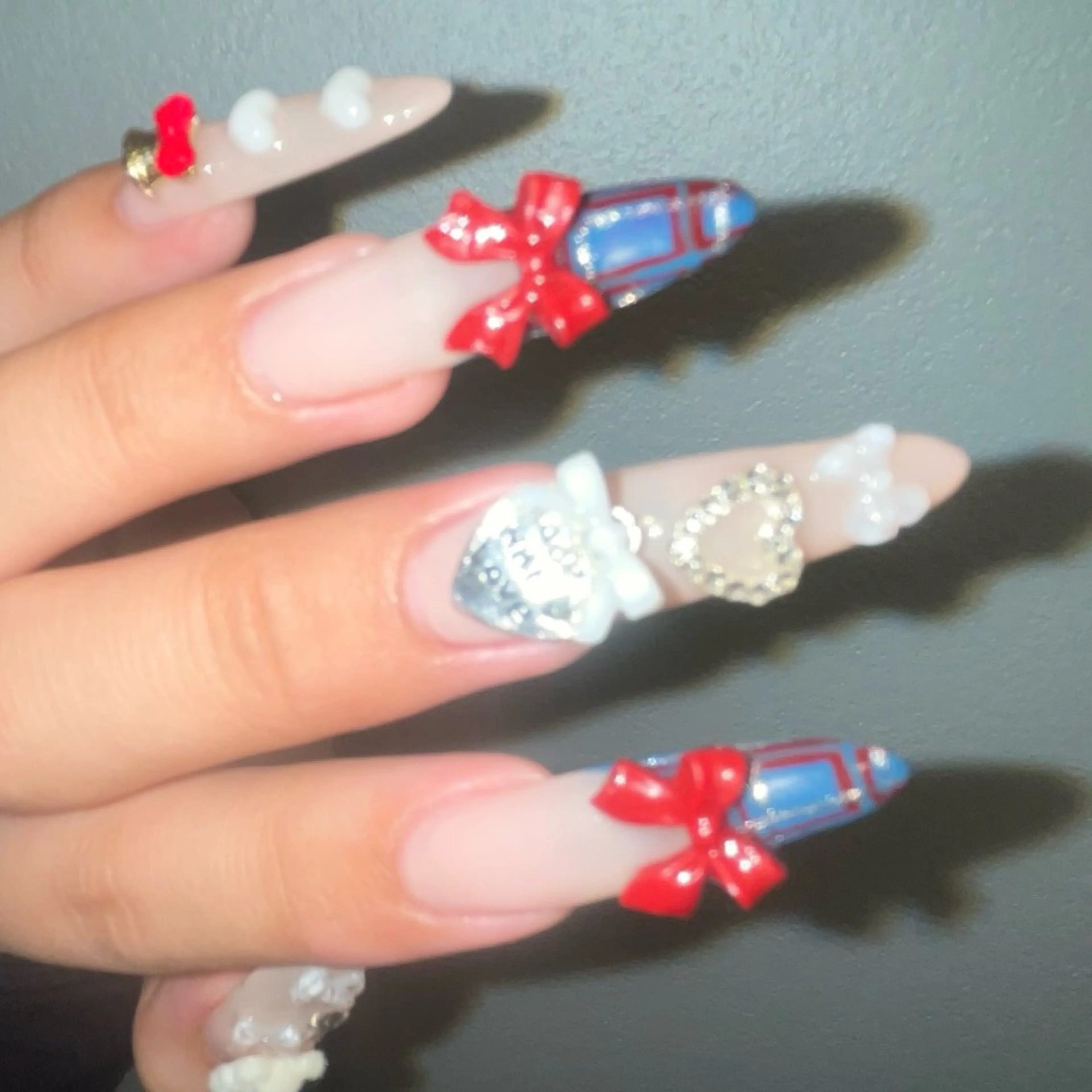 ネイル ボルドー ロングネイル 冬ネイル クリスマス ハンドネイル eight nail 春菜のネイルデザイン