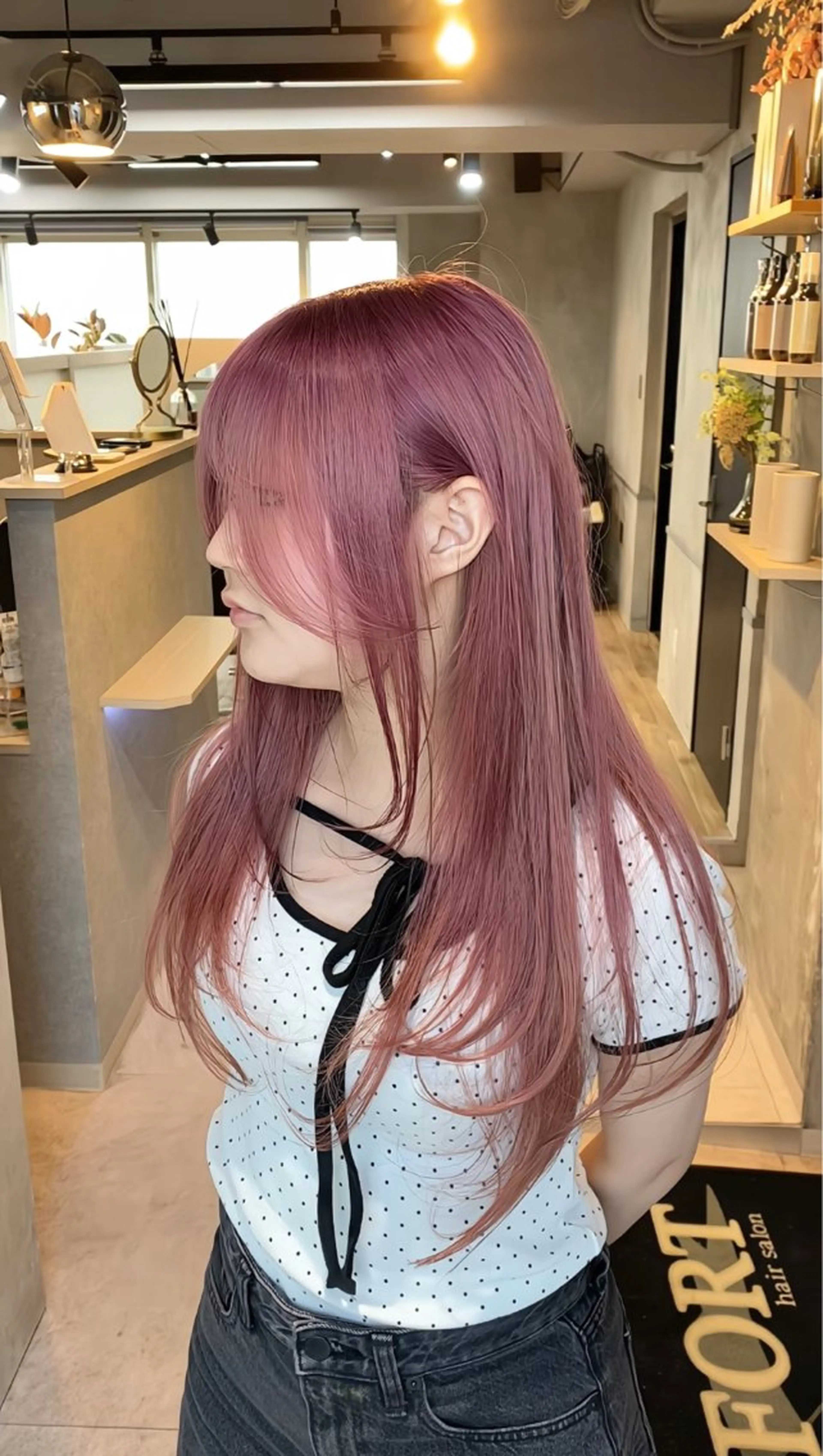 セミロング レイヤーカット ヘアカラー FORT所属・レイヤー/髪質改善 池本　紘之のヘアスタイル