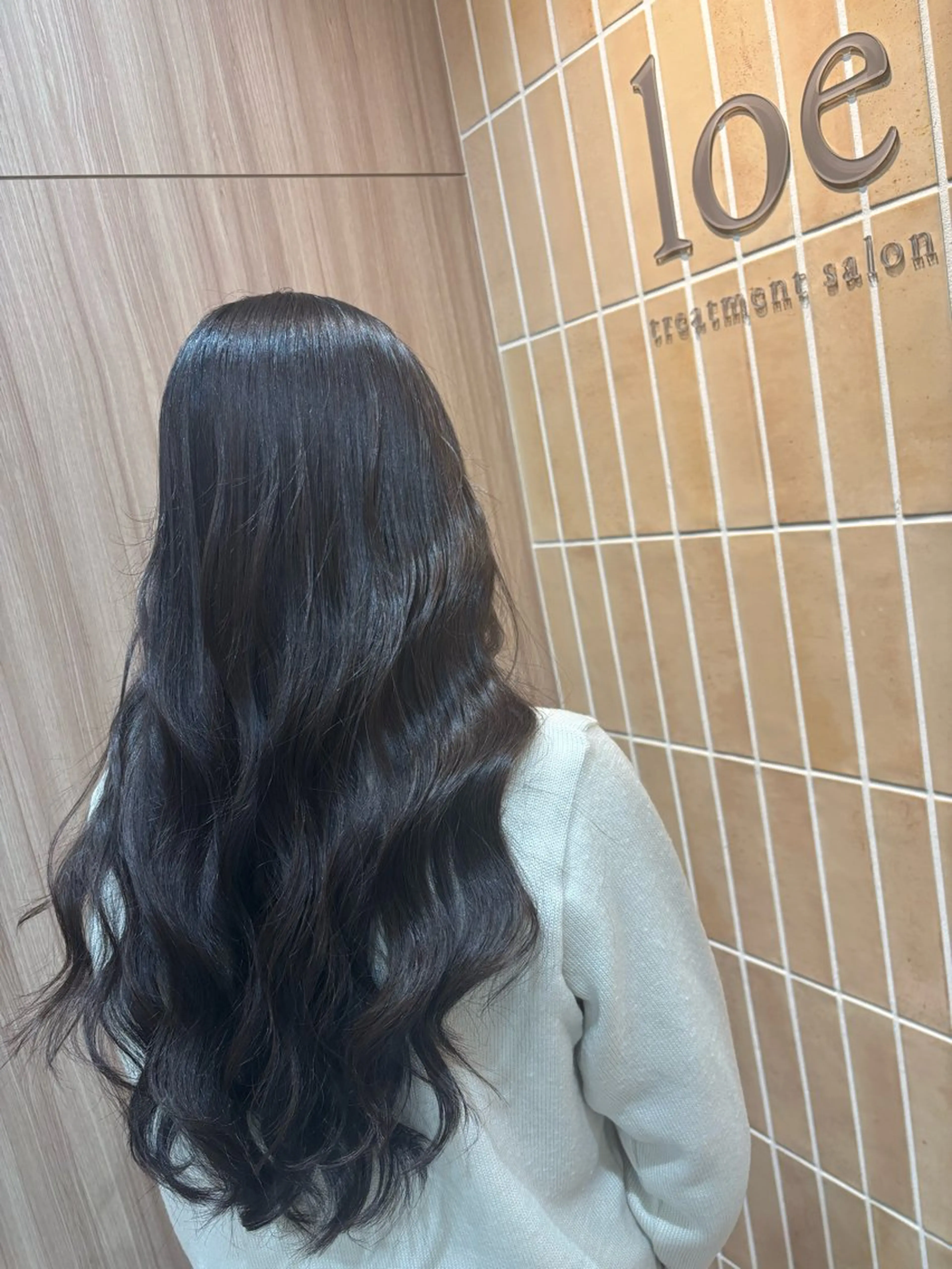 ロング ロング loe treatment salon 博多店所属・loe博多 五十嵐弘雄のヘアスタイル