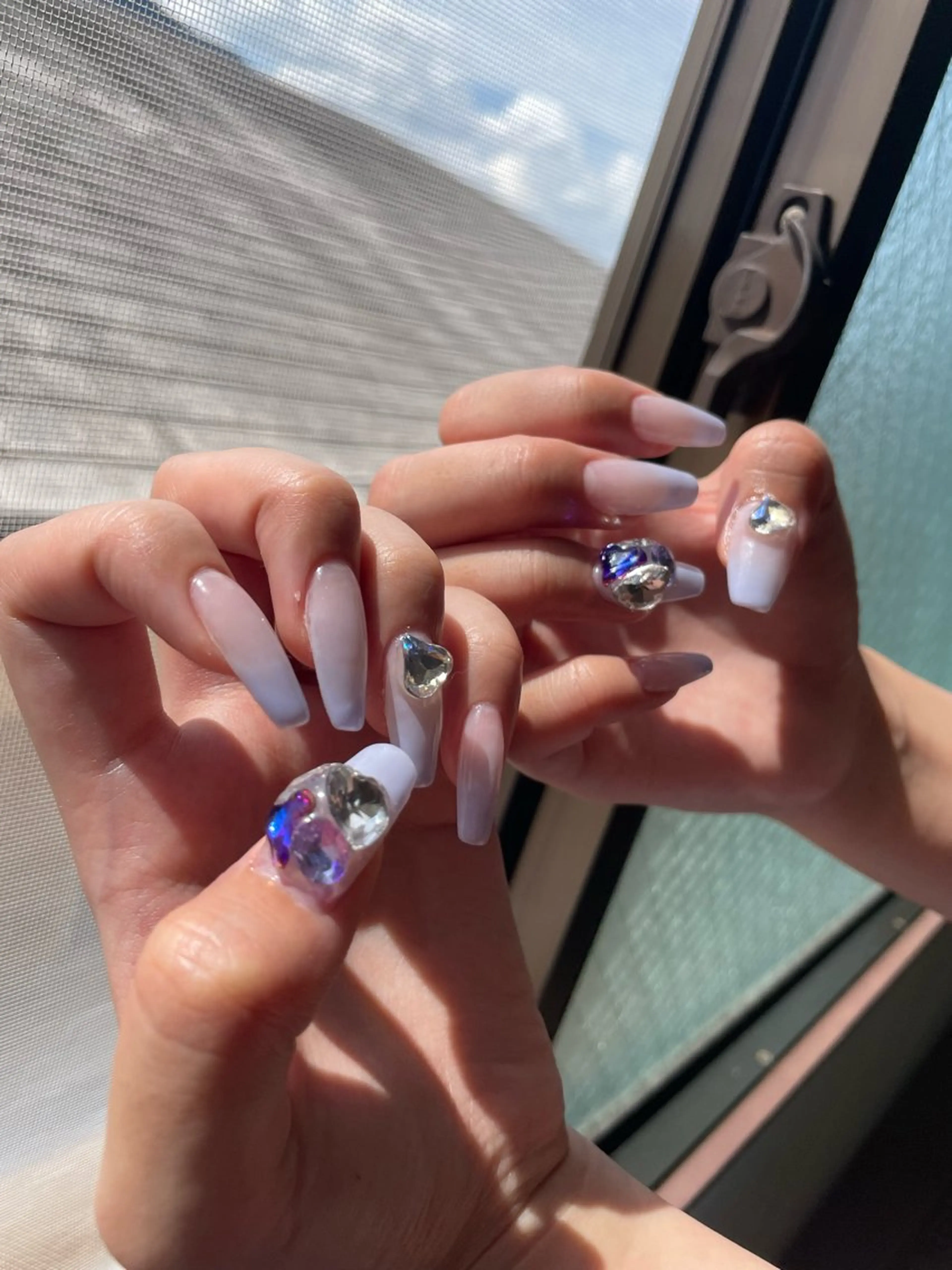 ネイル フレンチネイル グラデーション ハート 氷ネイル・うるうるネイル 韓国ネイル Ri-e's nailのネイルデザイン