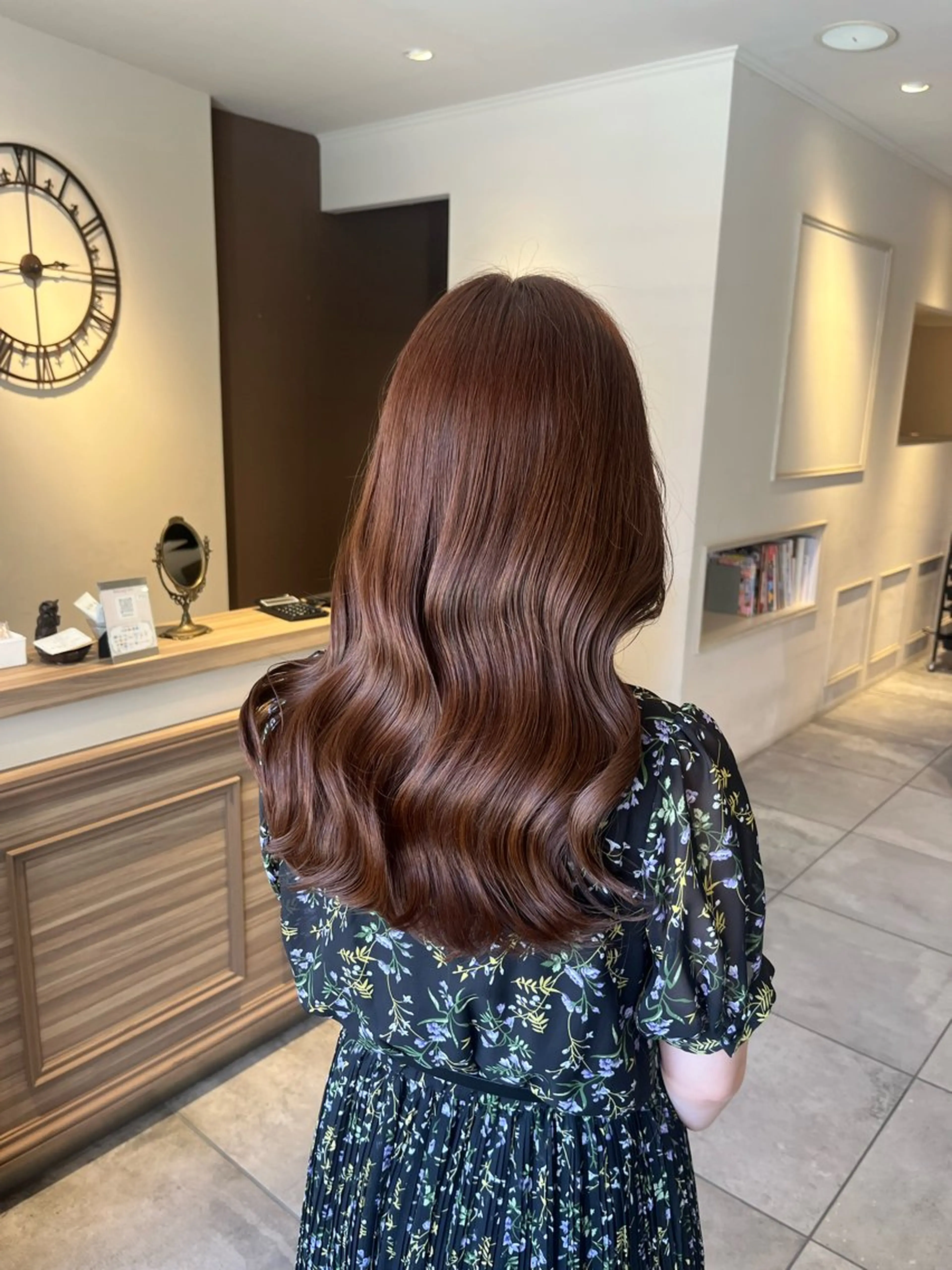 セミロング カラー ブラウンカラー 透明感カラー ヘアカラー トリートメント 川越 輝梨奈のヘアスタイル