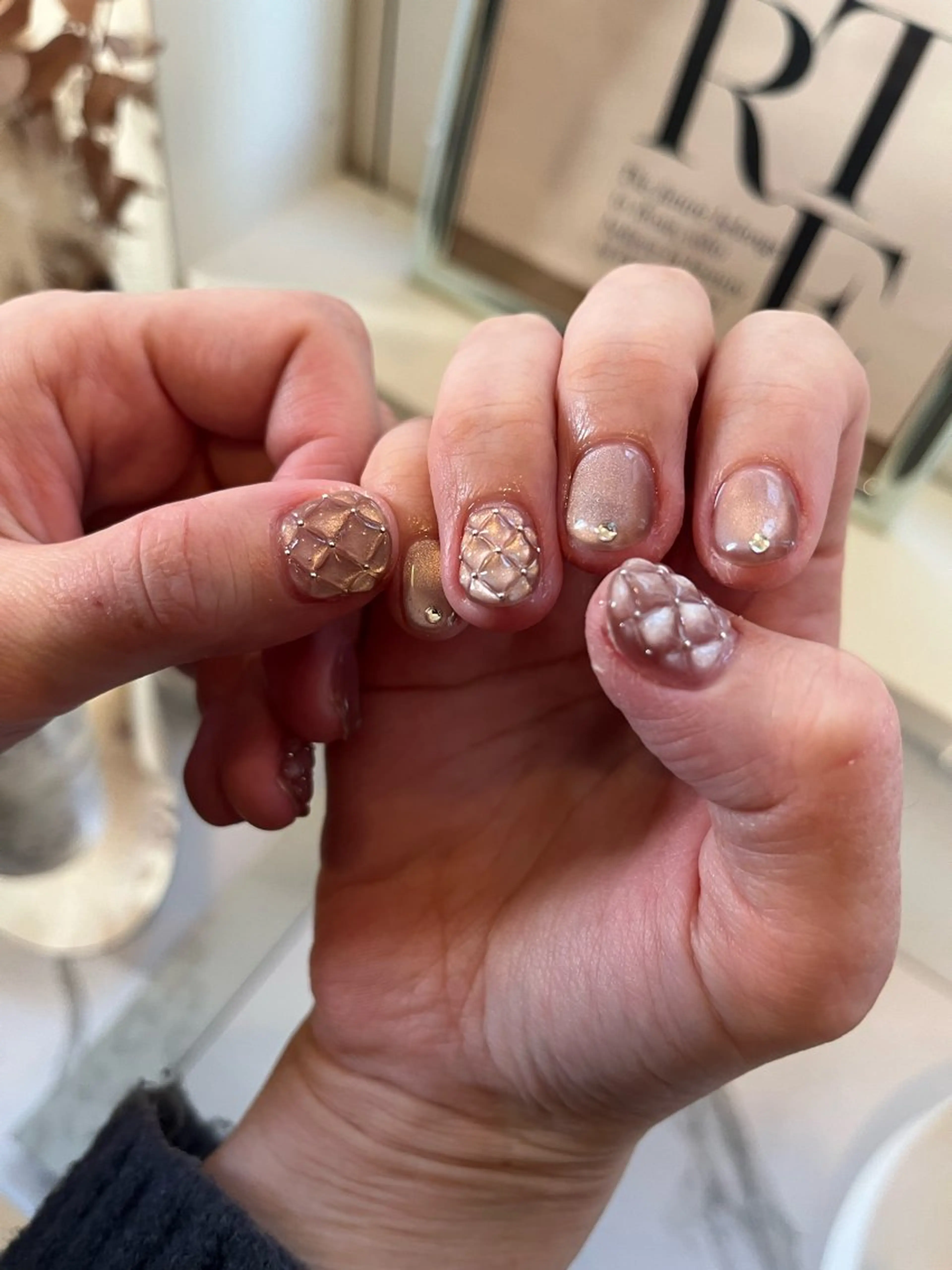 ネイル S. SAYAのネイルデザイン