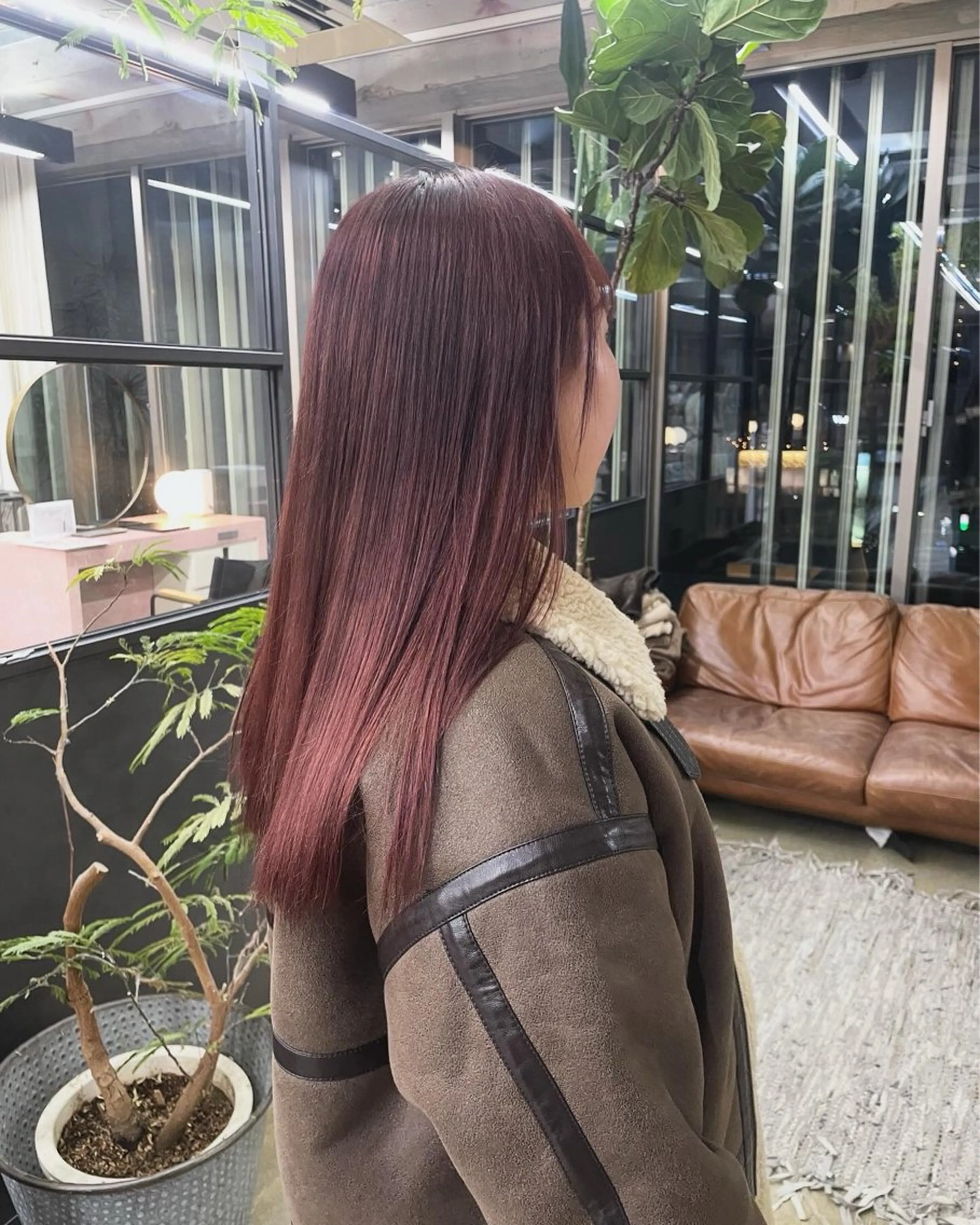 ロング カット ヘアカラー 鈴木瑛里／ブロンド ベージュ／男女のヘアスタイル