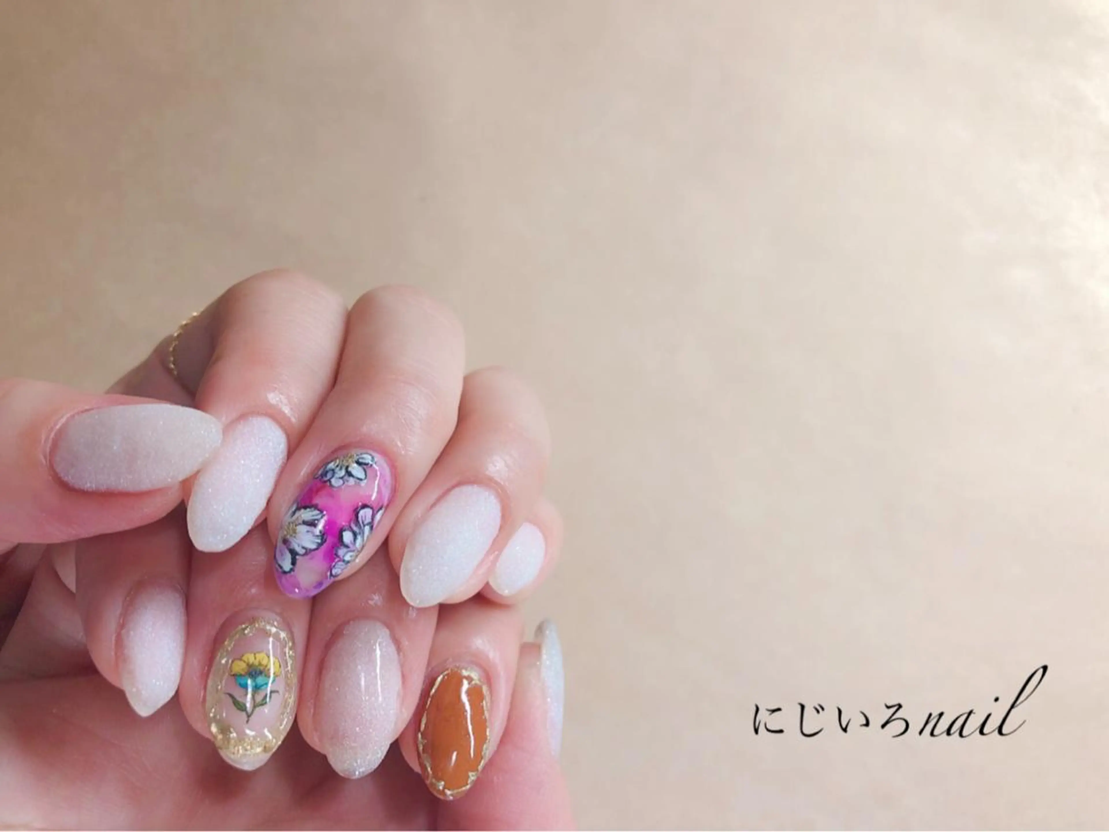 ネイル にじいろ nailのネイルデザイン