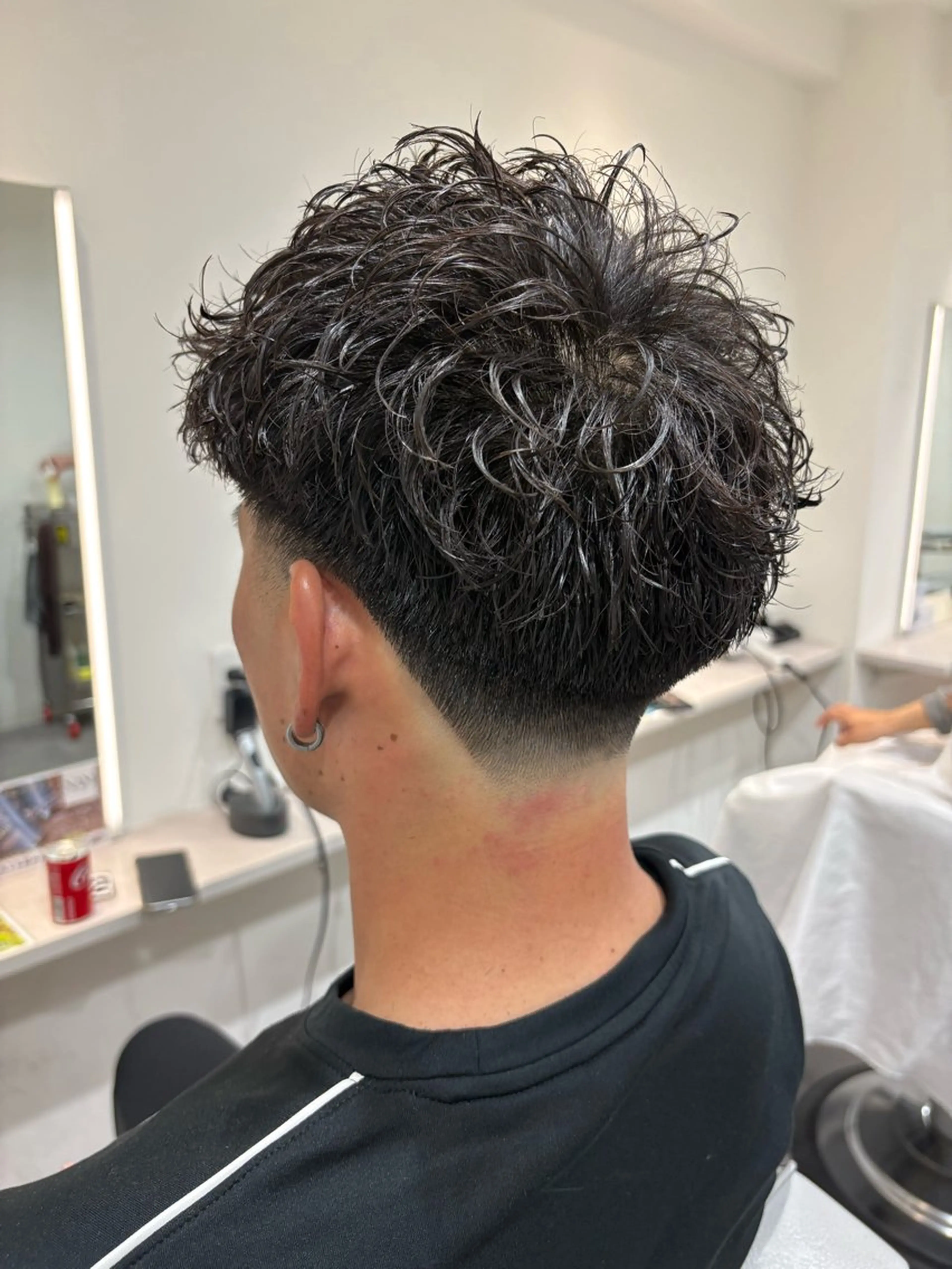 ショート パーマ メンズ フェードカット カット パーマ 深澤 知樹のヘアスタイル