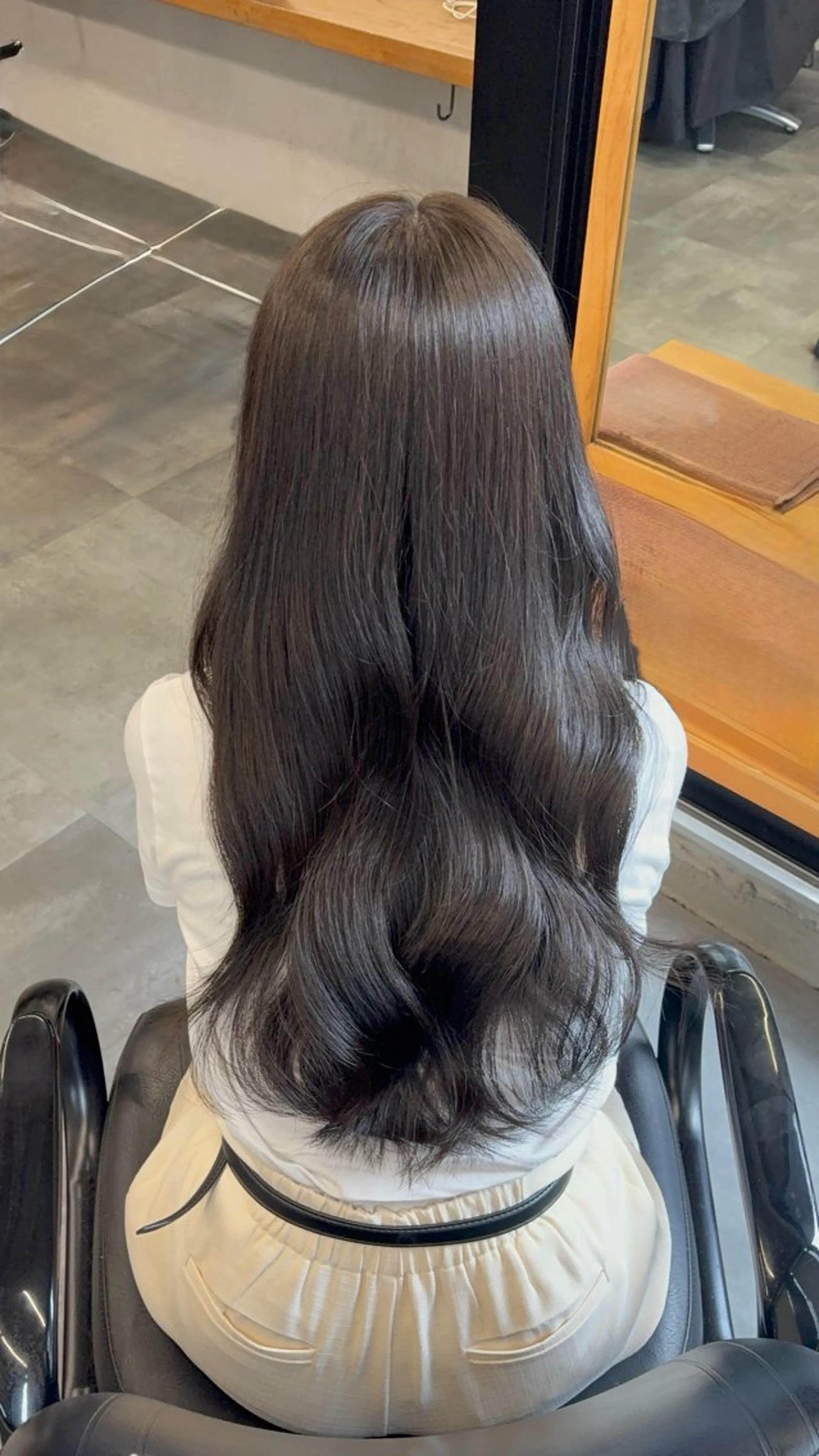 ロング 川原 すずのヘアスタイル