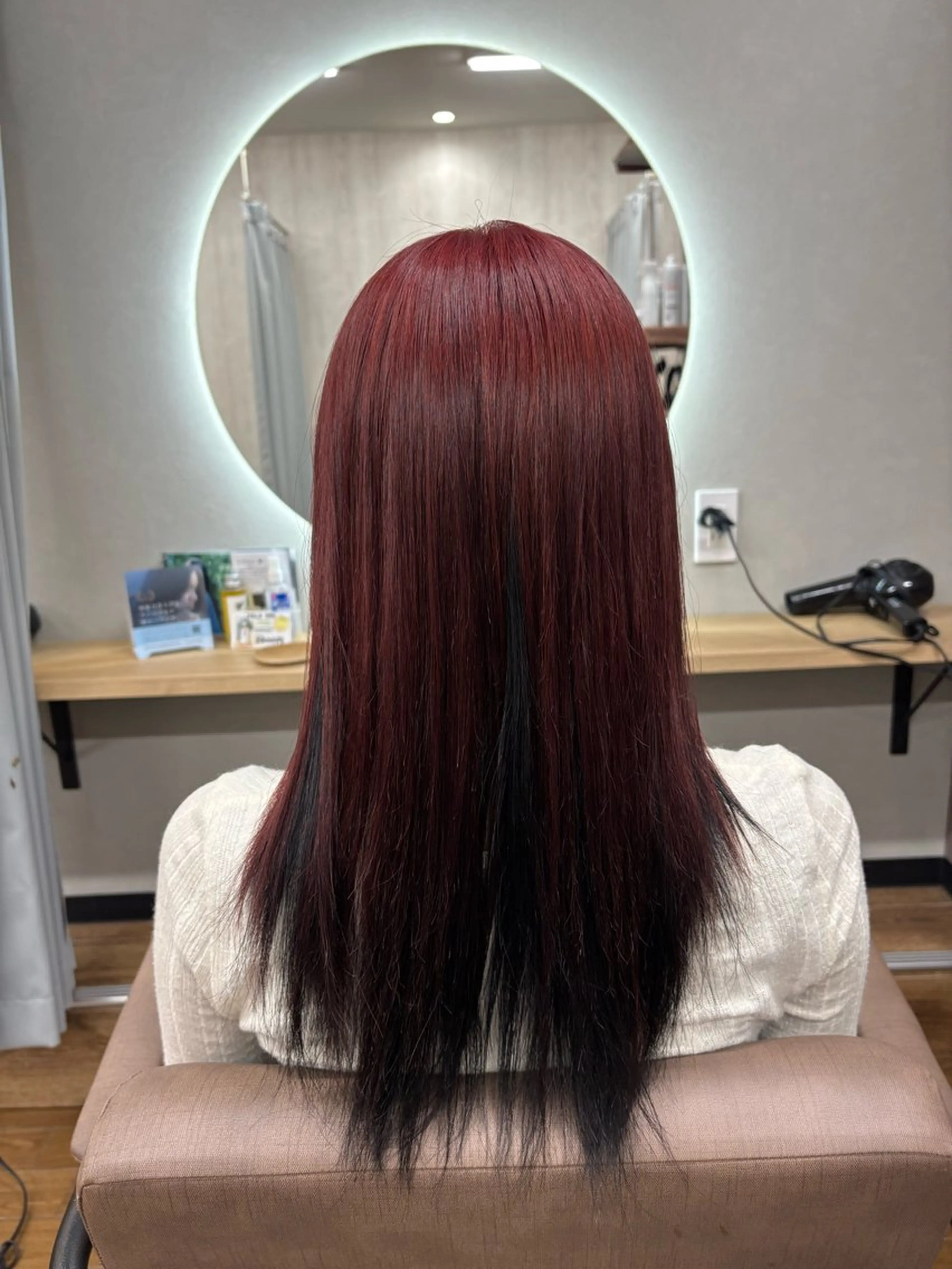 セミロング カラー ブリーチ カット ヘアカラー TELA HAIR 幕張本郷所属・TELA HAIR 幕張本郷店　千尋のヘアスタイル