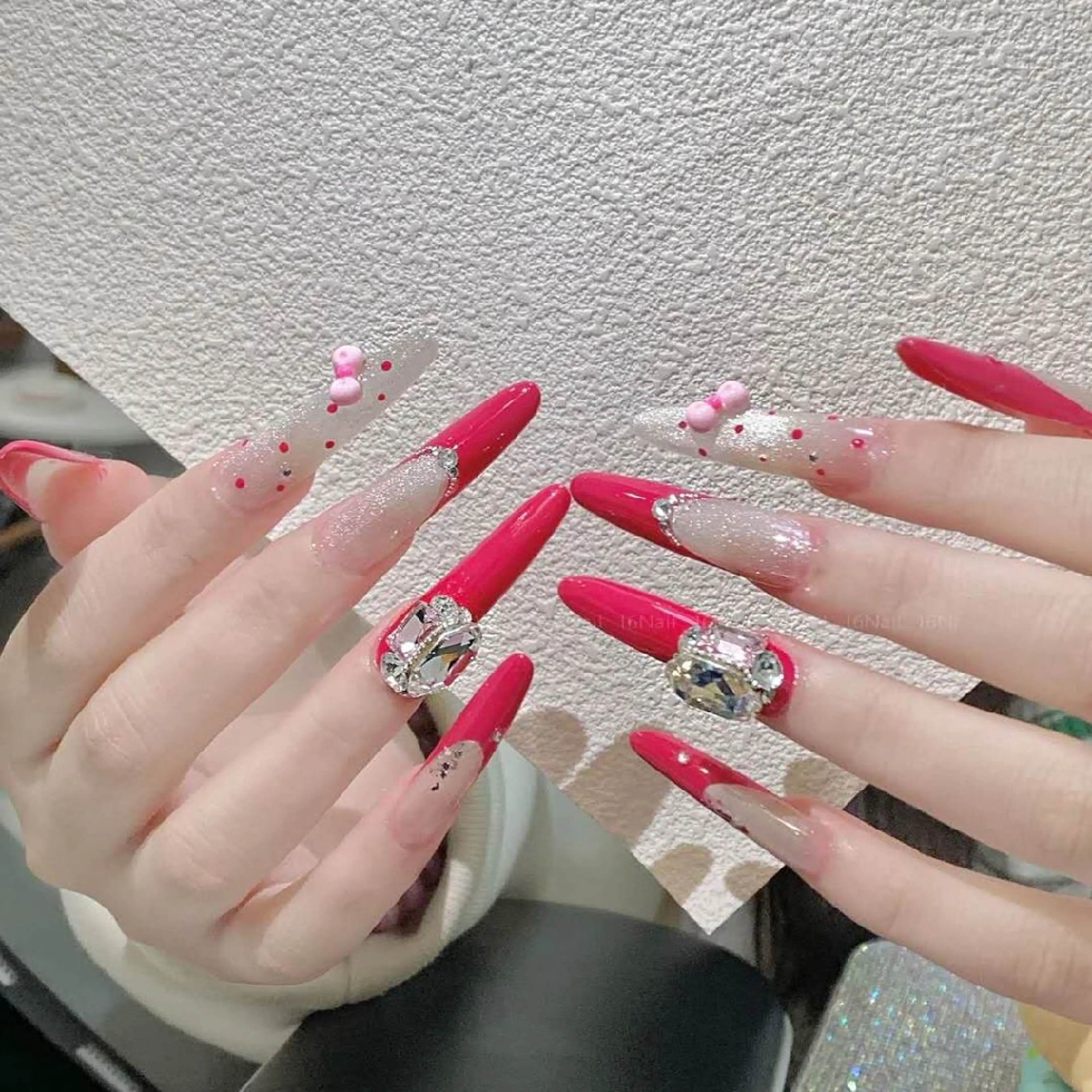 ネイル 小島 阿佑美のネイルデザイン