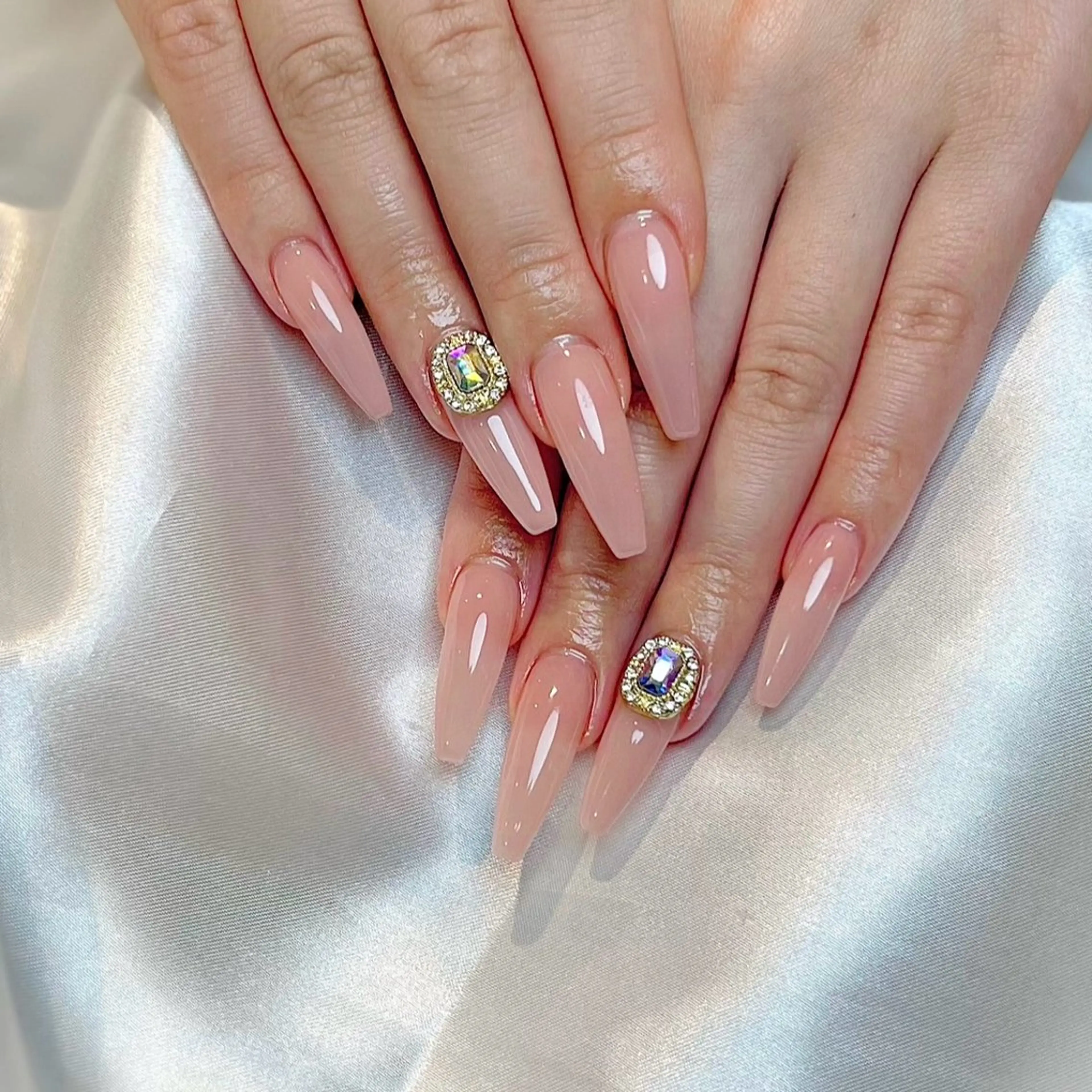 ネイル Lino+ ネイル&よもぎ蒸しのネイルデザイン