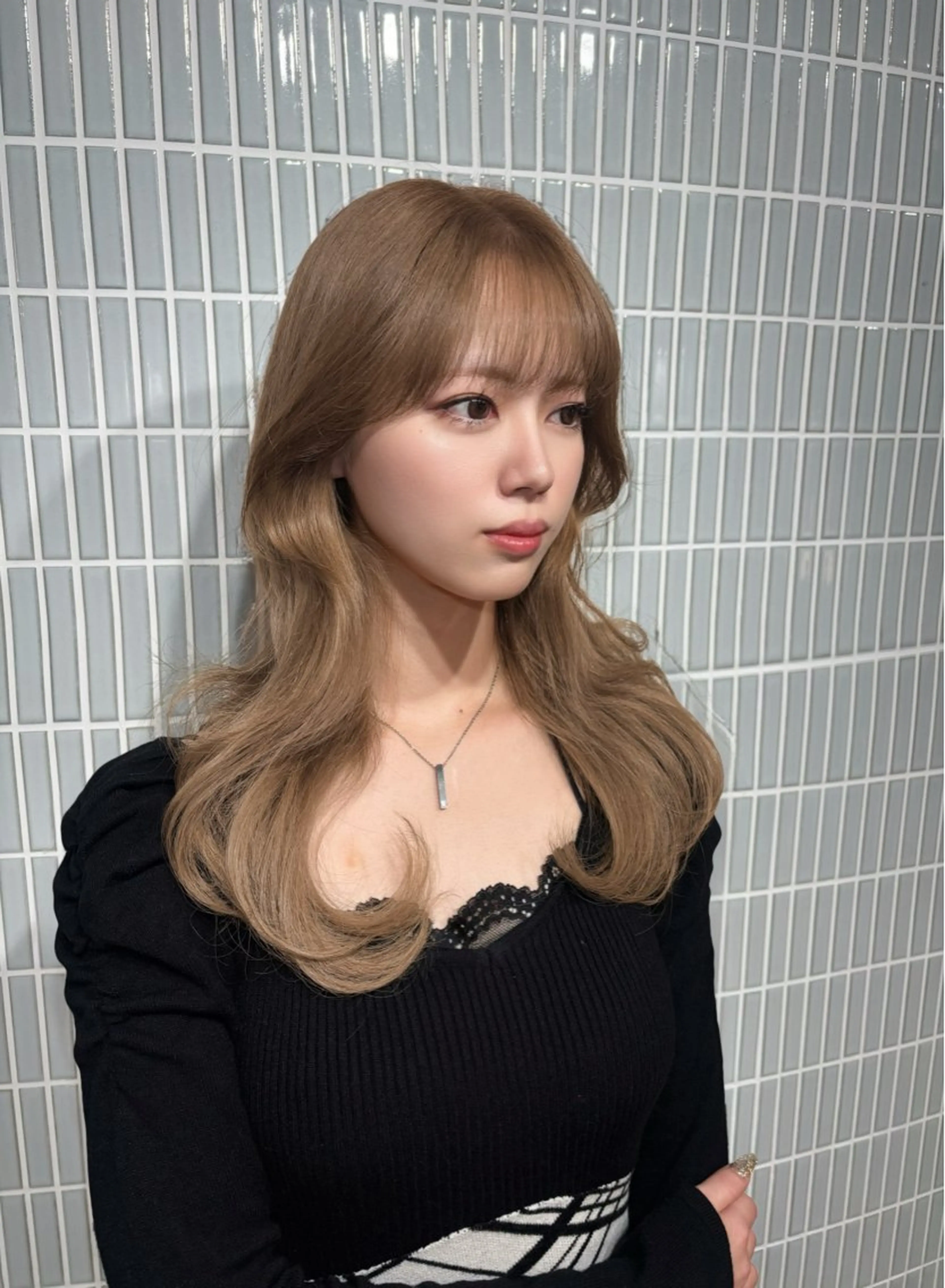 カラー 友田 那都のヘアスタイル