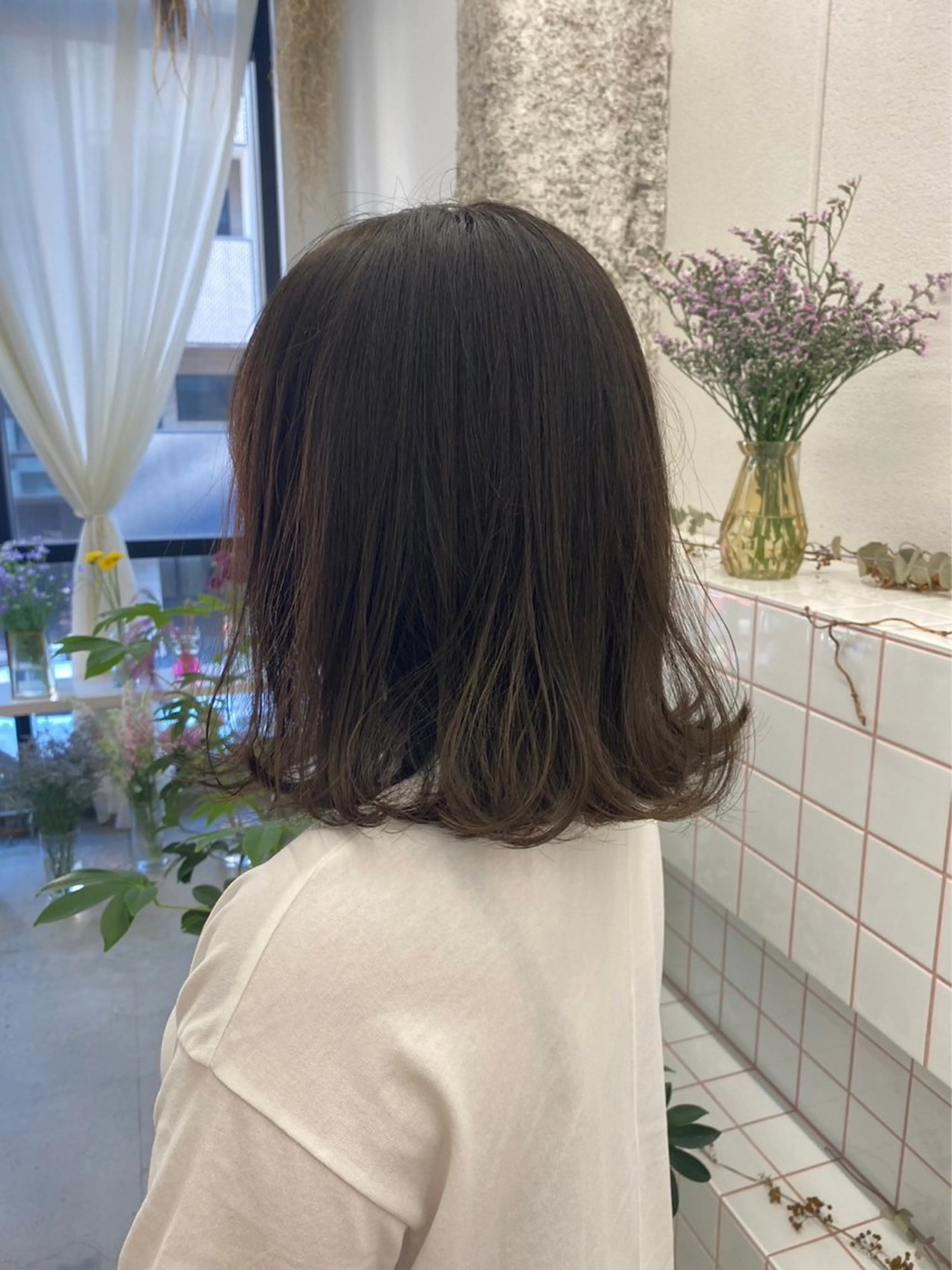 ミディアム 名古屋/伏見/花屋 併設/不破新のヘアスタイル