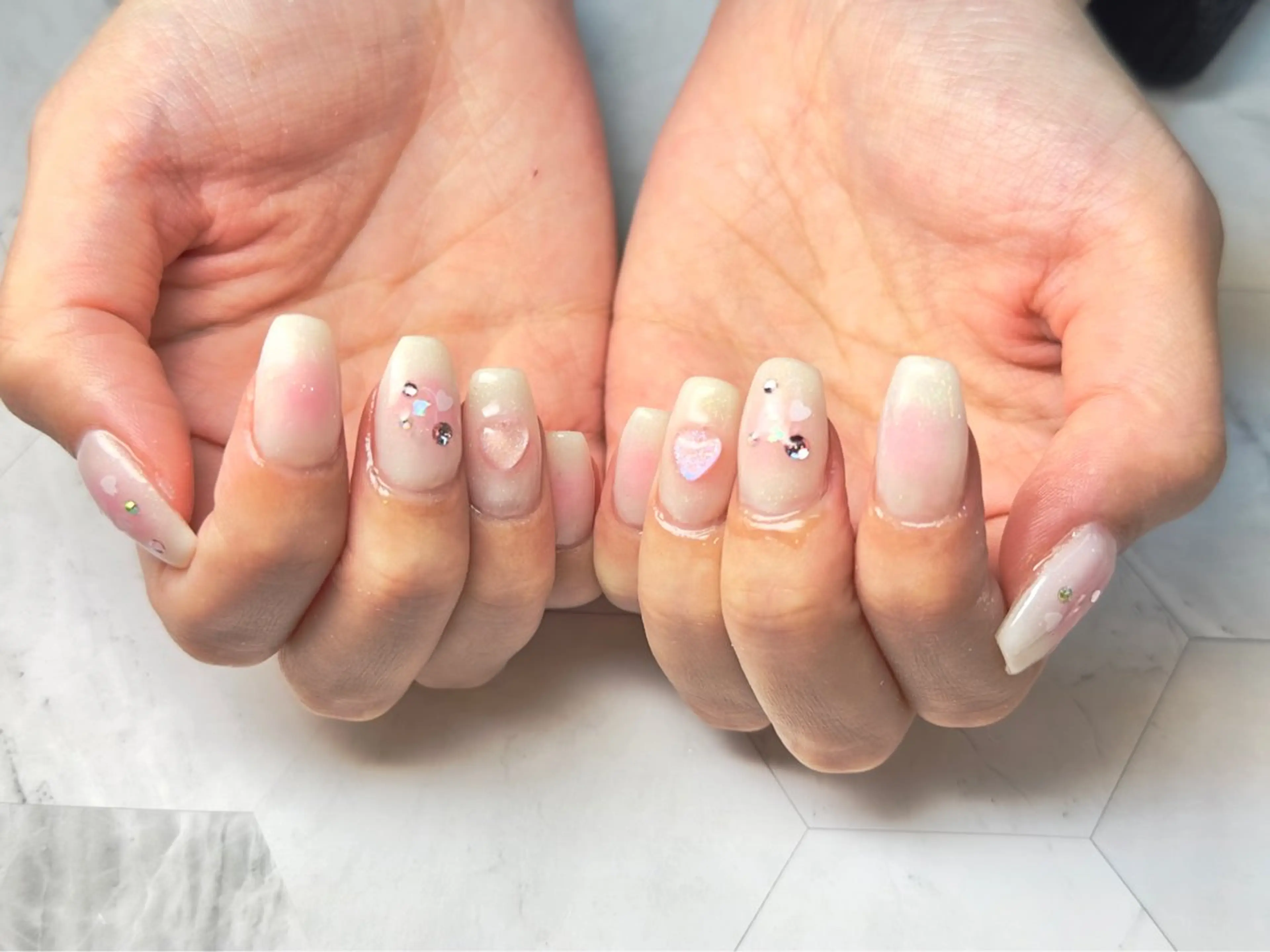 ネイル Queennail 北堀江AYAのネイルデザイン