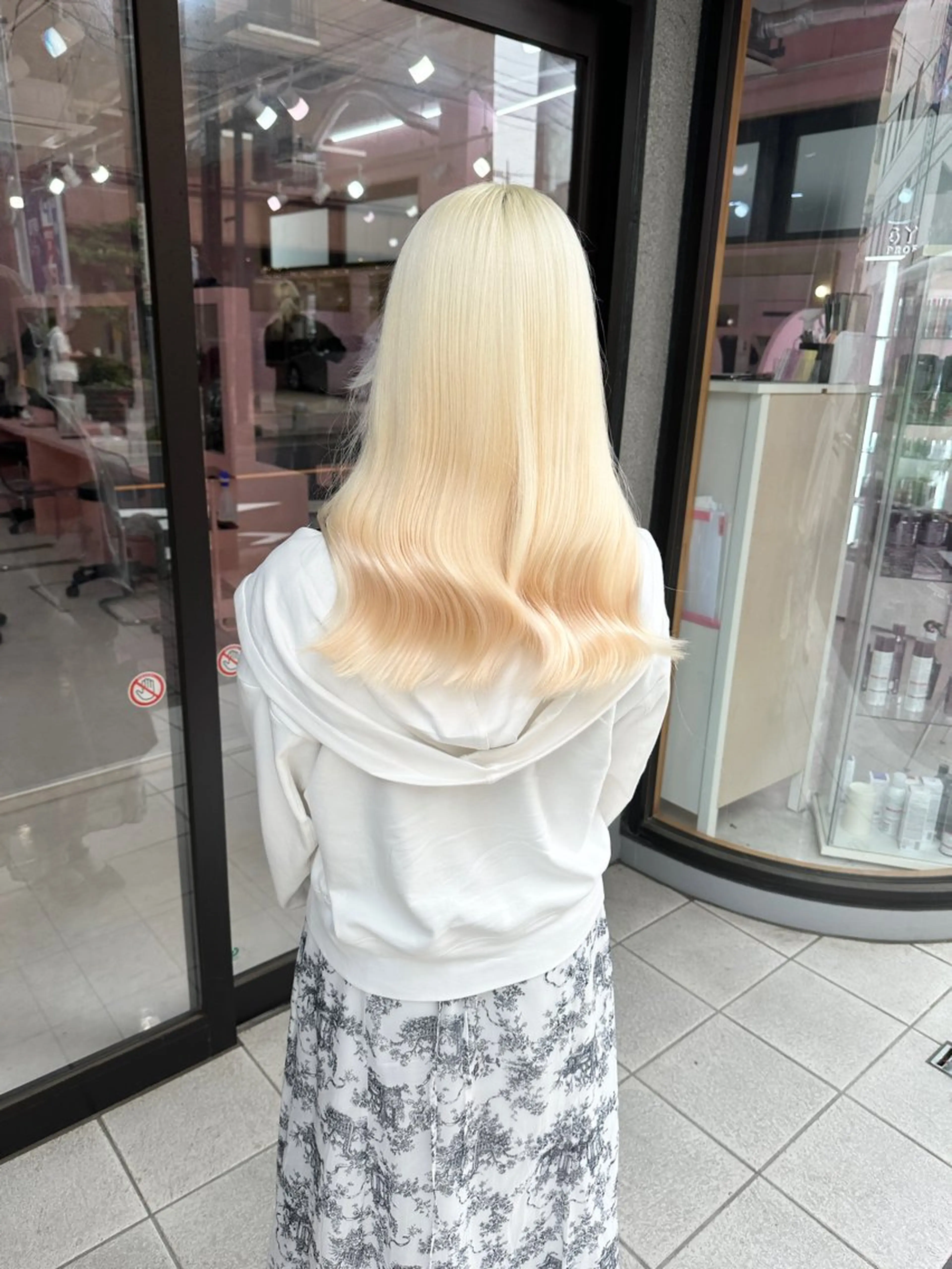 ミディアム ヘアカラー トリートメント ❄️💛エクステ ブリーチ❄️yukiのヘアスタイル