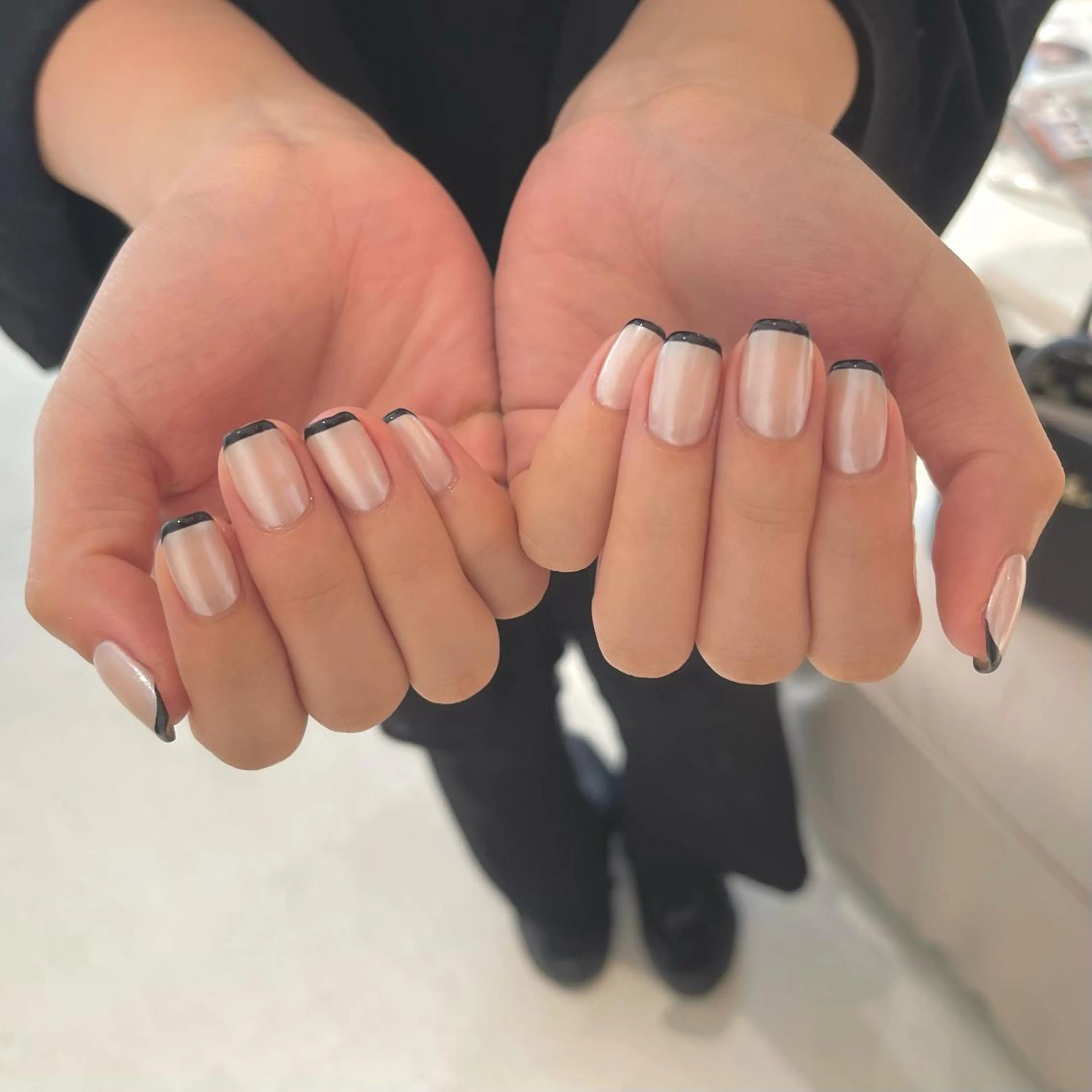 ネイル オーロラネイル ハンドネイル ハンドケア esby Loely MIZUKIのネイルデザイン