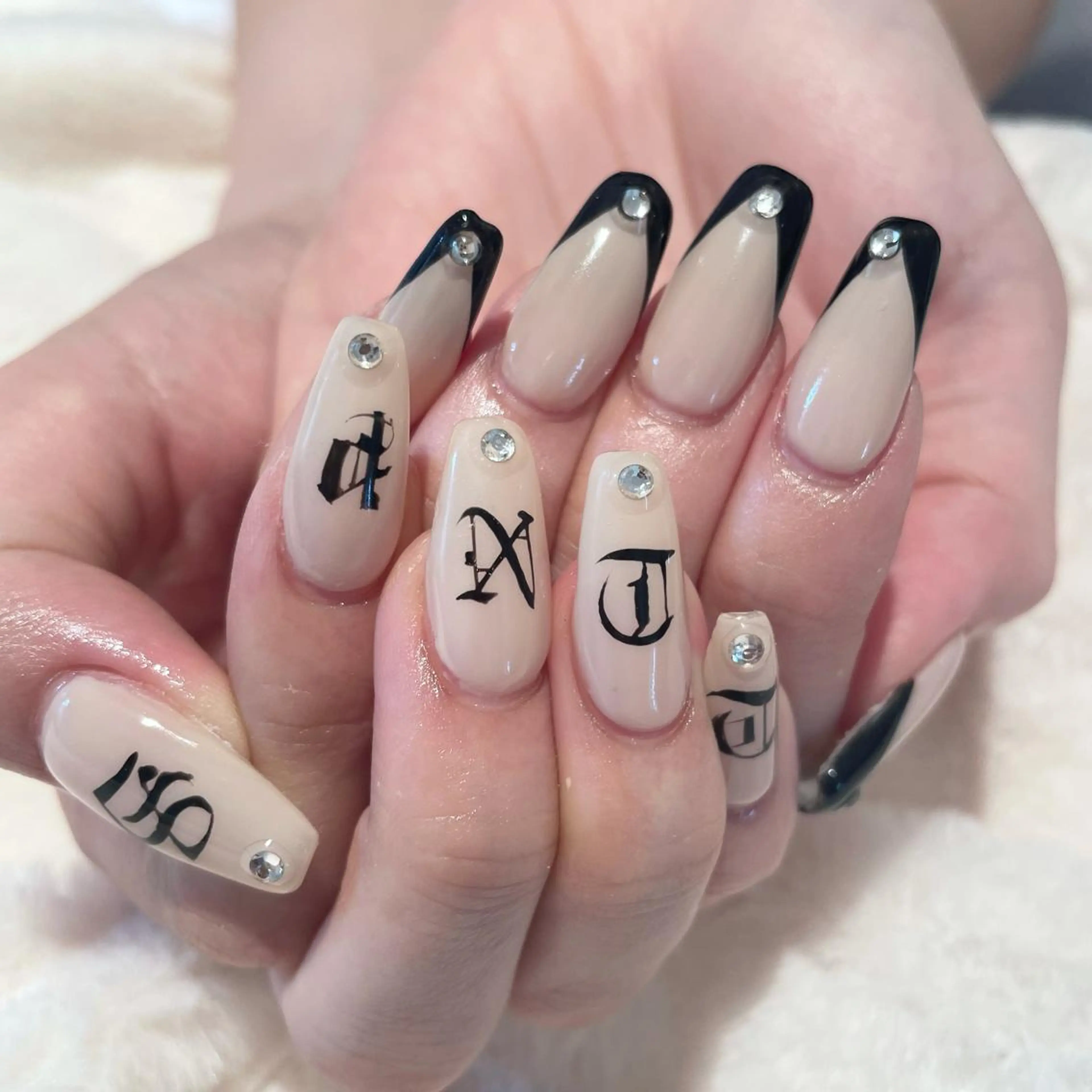 ネイル ドライヘッドスパ 名古屋駅徒歩5分のエステ・リラクイメージ