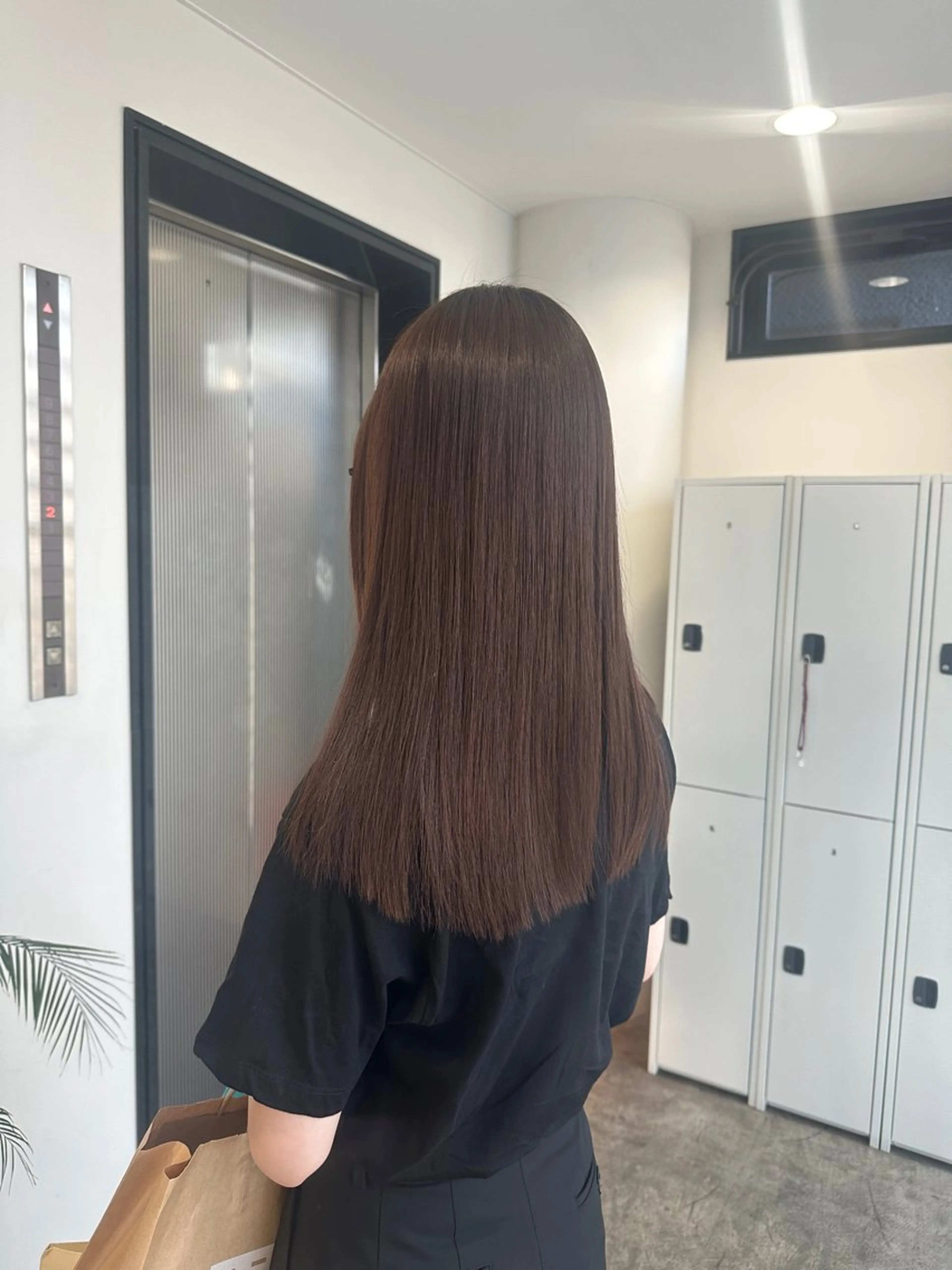 ロング パーマ 髪質改善 ストレートパーマ 縮毛矯正 トリートメント 髪質改善/似合わせ カラー/レイヤーのヘアスタイル