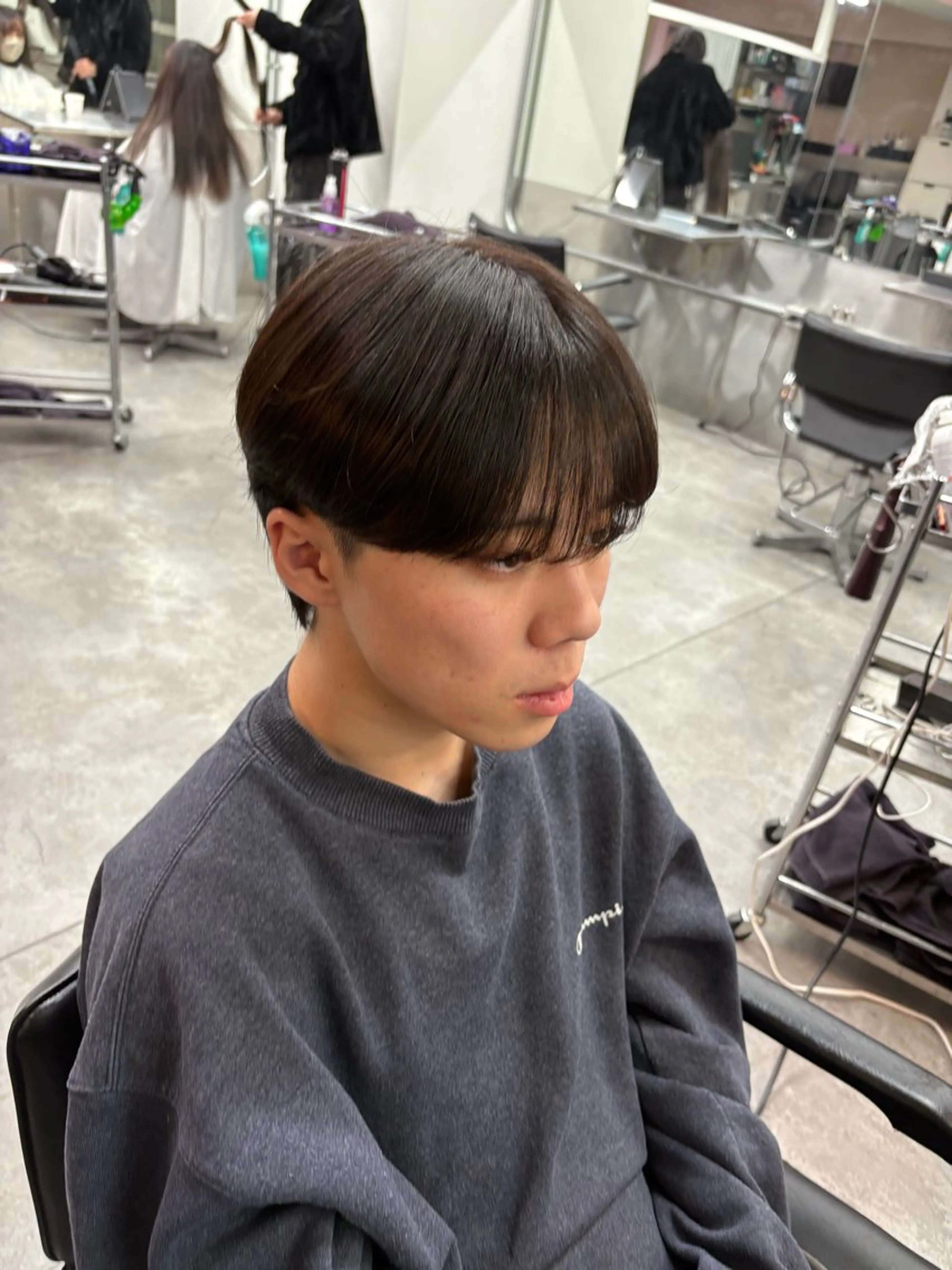 ミディアム カラー パーマ メンズ カット ヘアセット メンズパーマ特化 🔥韓国ヘア職人🔥のヘアスタイル