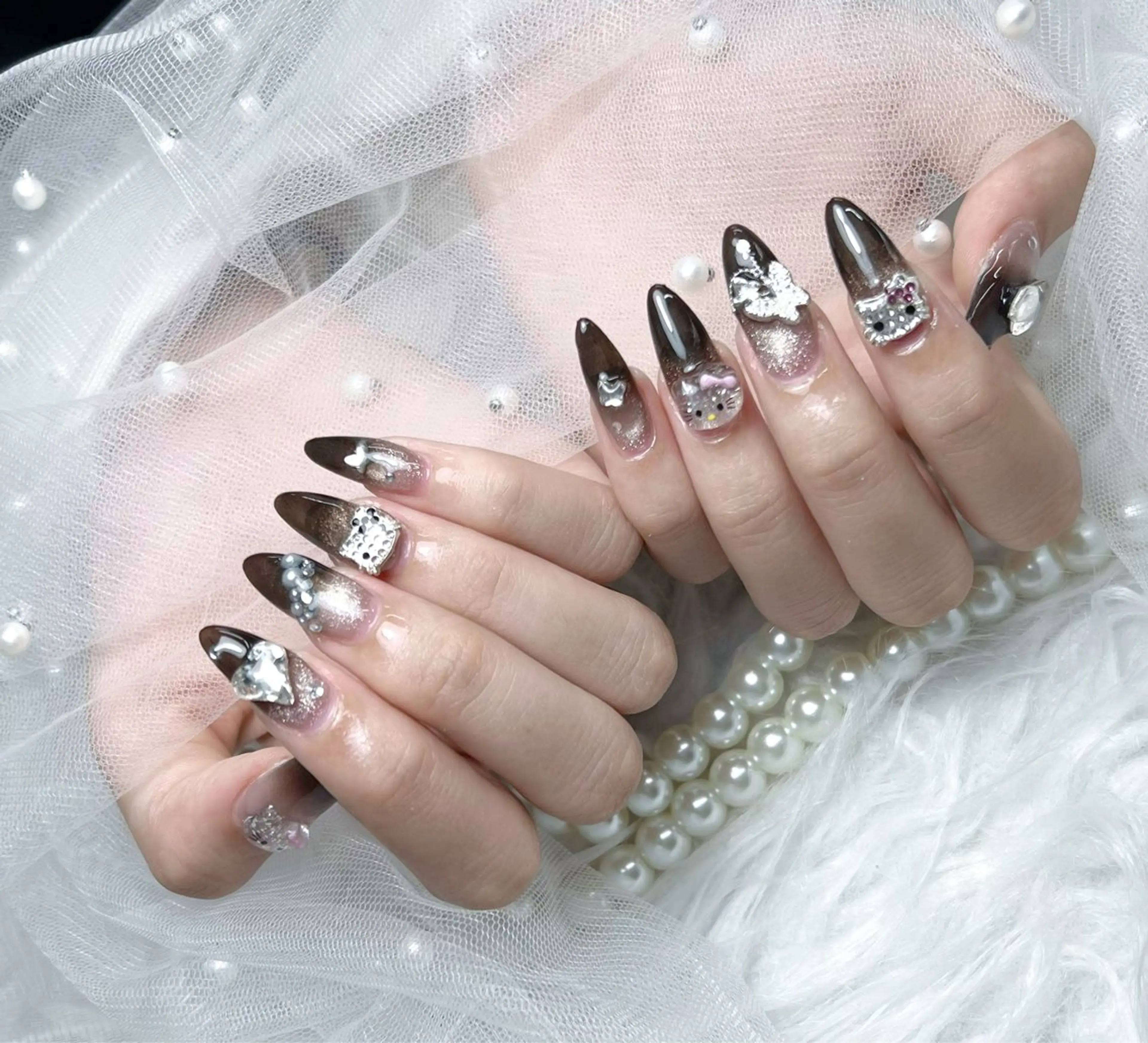 ネイル アートネイル ジェルネイル キラキラネイル 持ち込み シンプルネイル ハンドネイル ハンドケア ぱん ちゃんのネイルデザイン