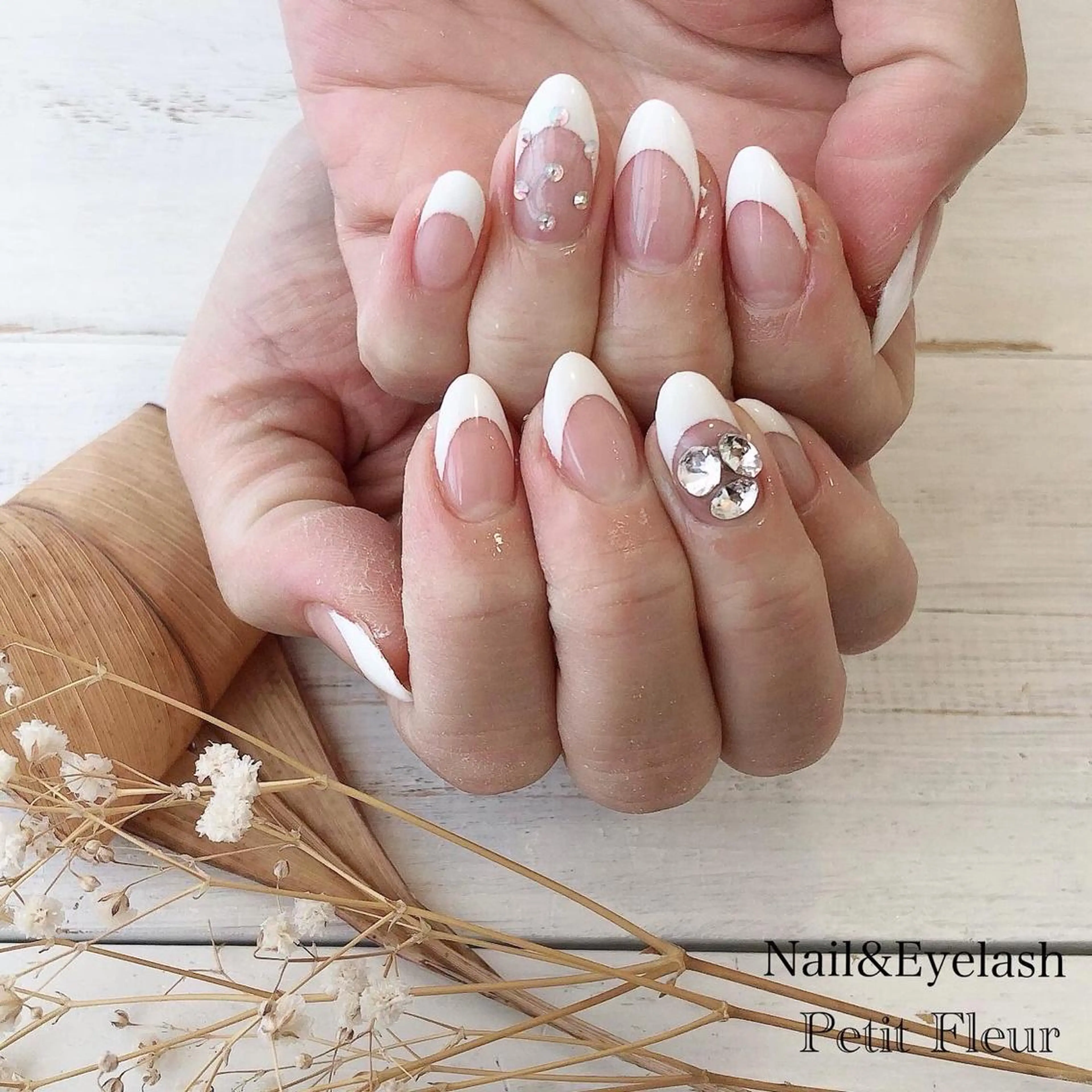 ネイル Petit Fleur所属・青柳 亜梨奈のマツエク・マツパデザイン