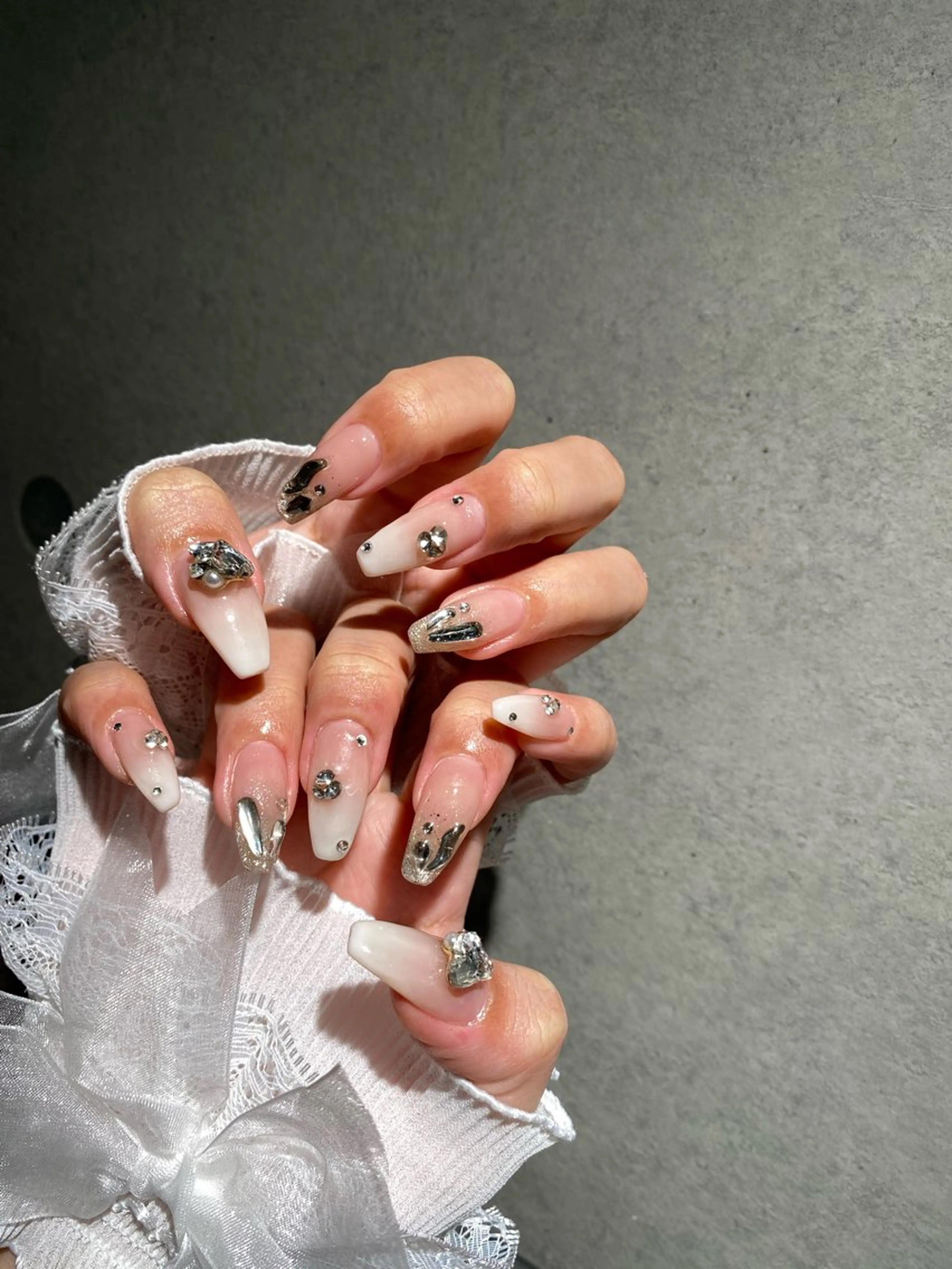 ネイル I-nailロング /ワンホン/キラキラのネイルデザイン