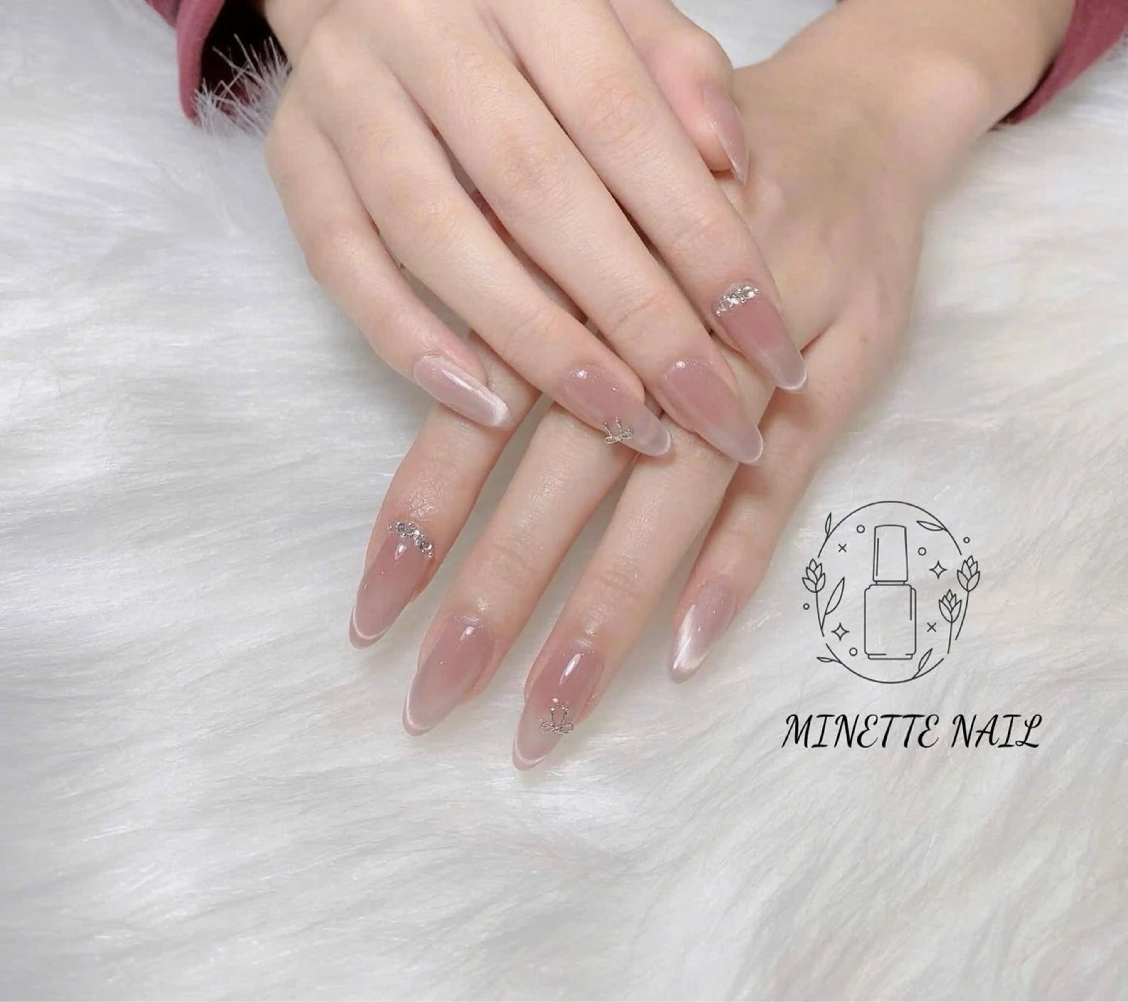 ネイル アートネイル フレンチネイル ジェルネイル グラデーション マグネットネイル Minette Nailのネイルデザイン