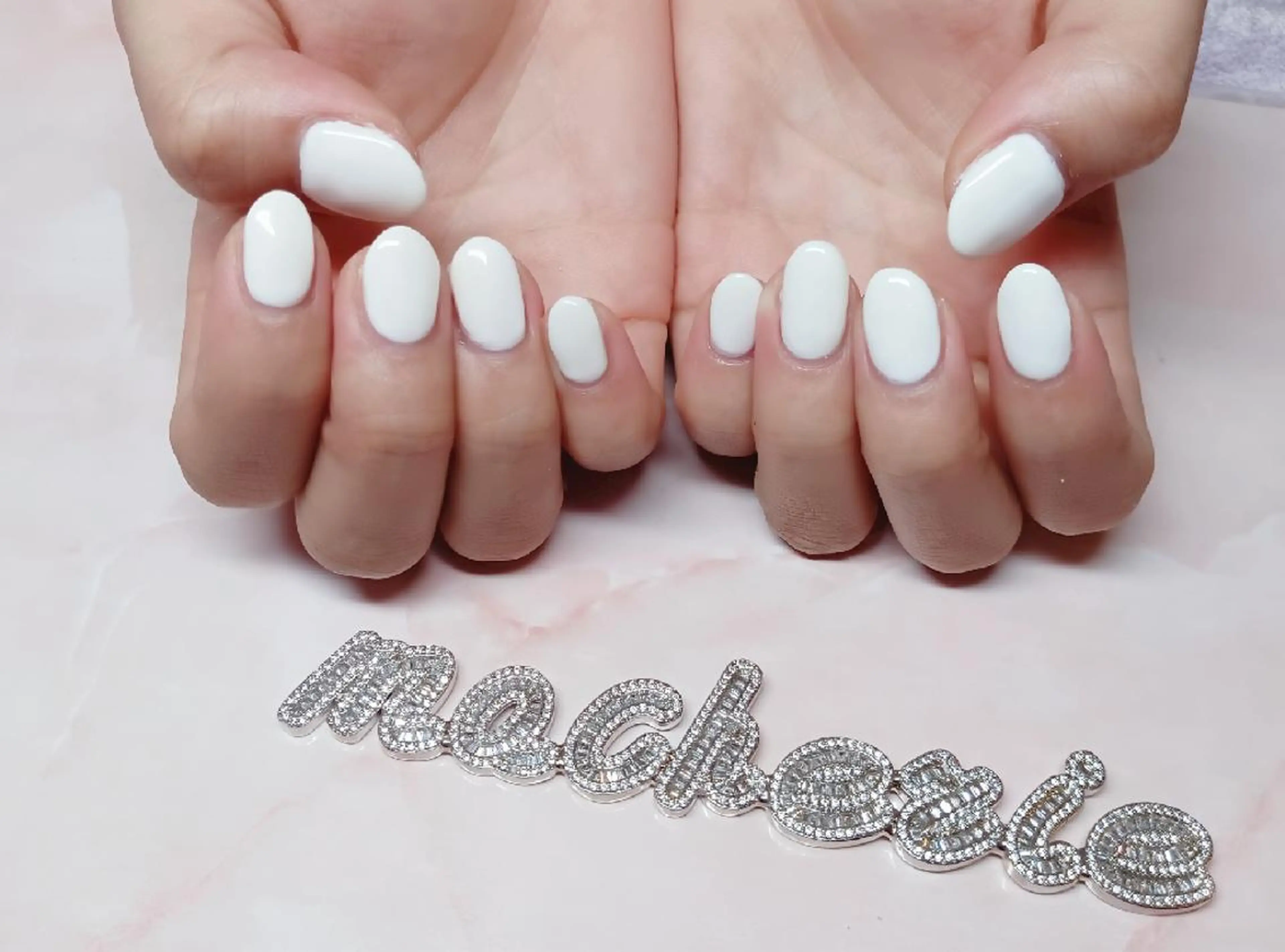 ネイル ホワイト ハンドネイル Nail Salon macherieのネイルデザイン