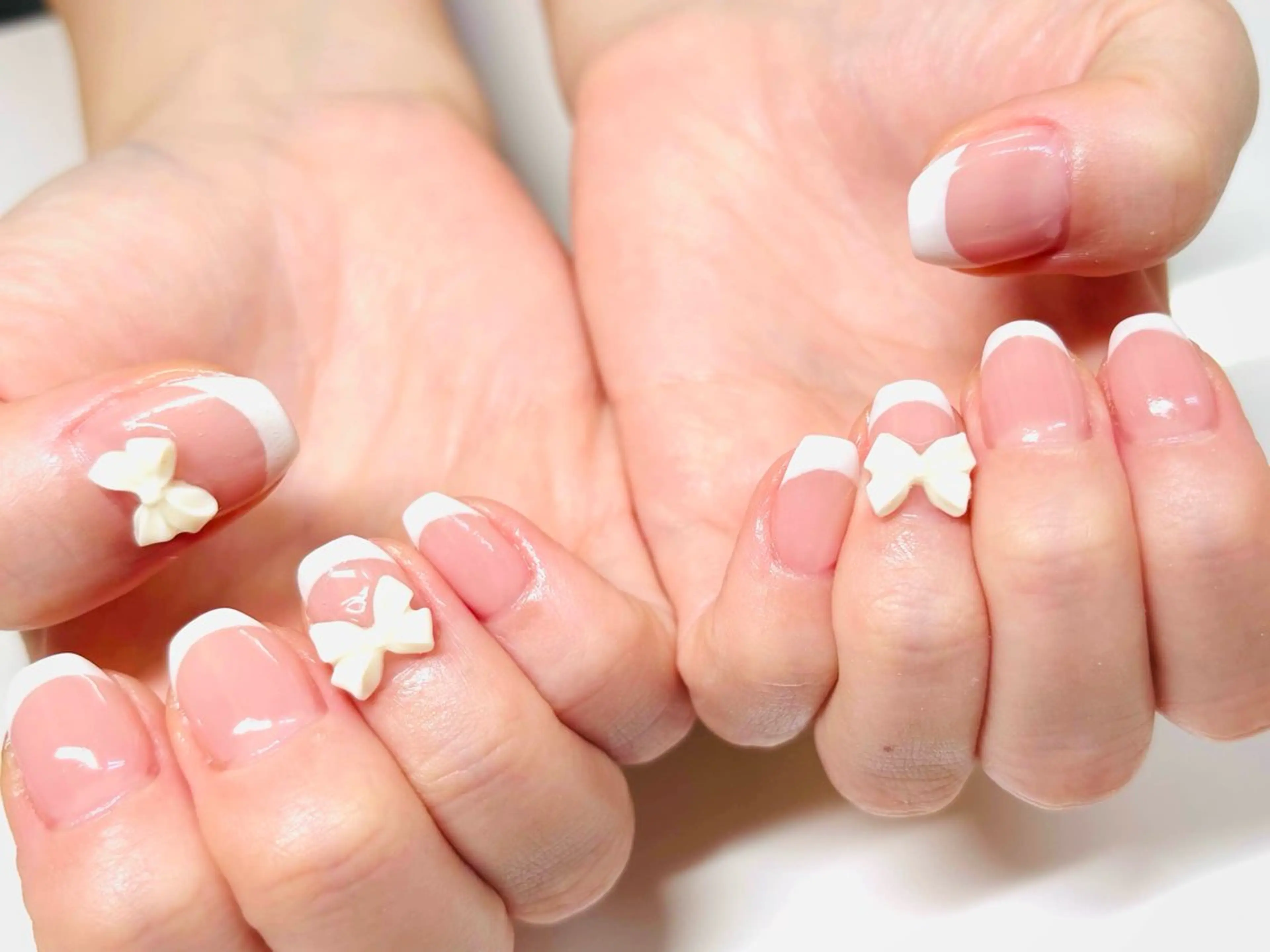 お上品派には絶賛【ハンド】フレンチネイルの写真