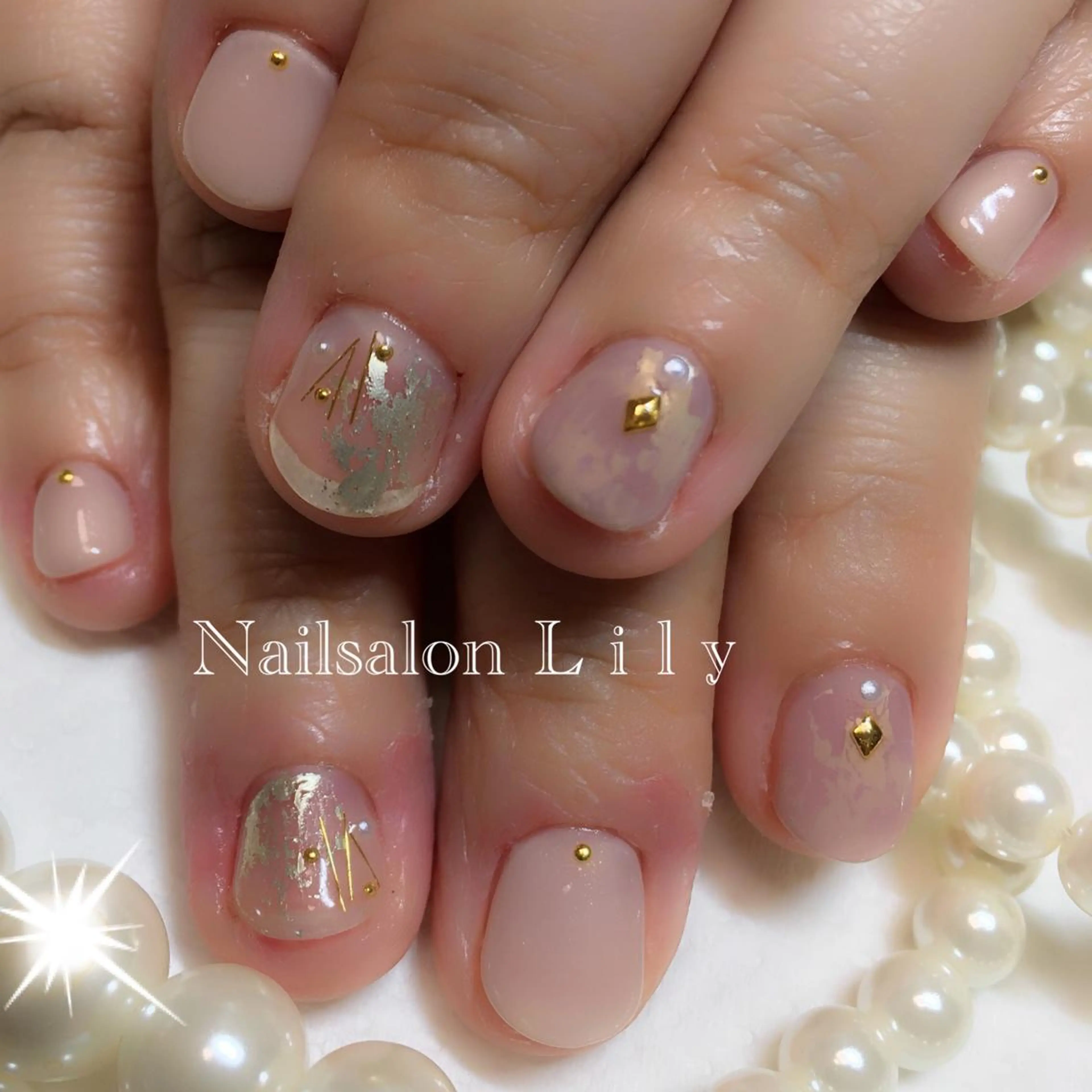 ネイル ニュアンスネイル Nailsalon Lilyのネイルデザイン