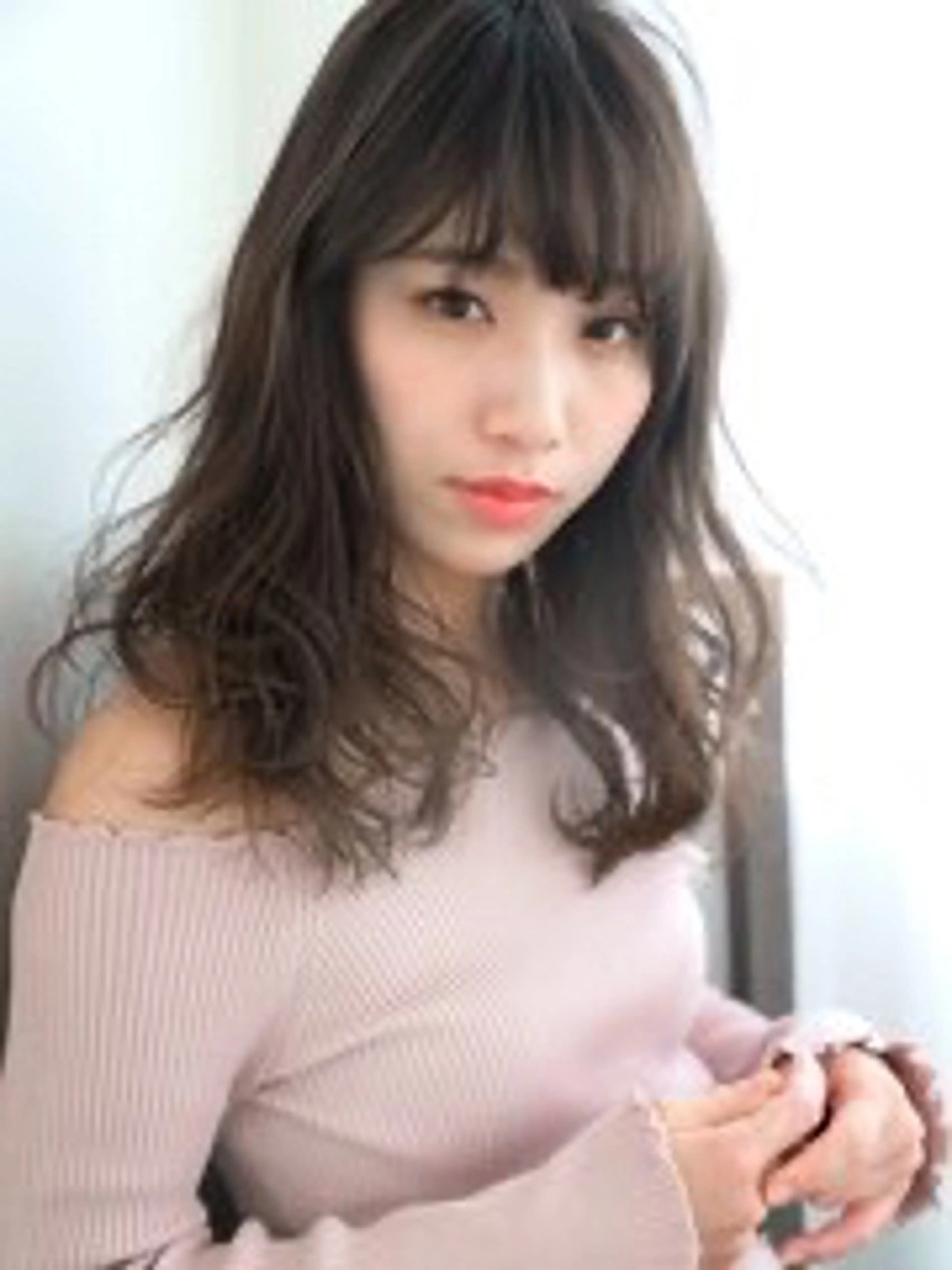 ロング ヘアカラー 縮毛矯正 トリートメント エクステ ✨ブリーチなし透明感 ✨カラー💍Yuriのヘアスタイル
