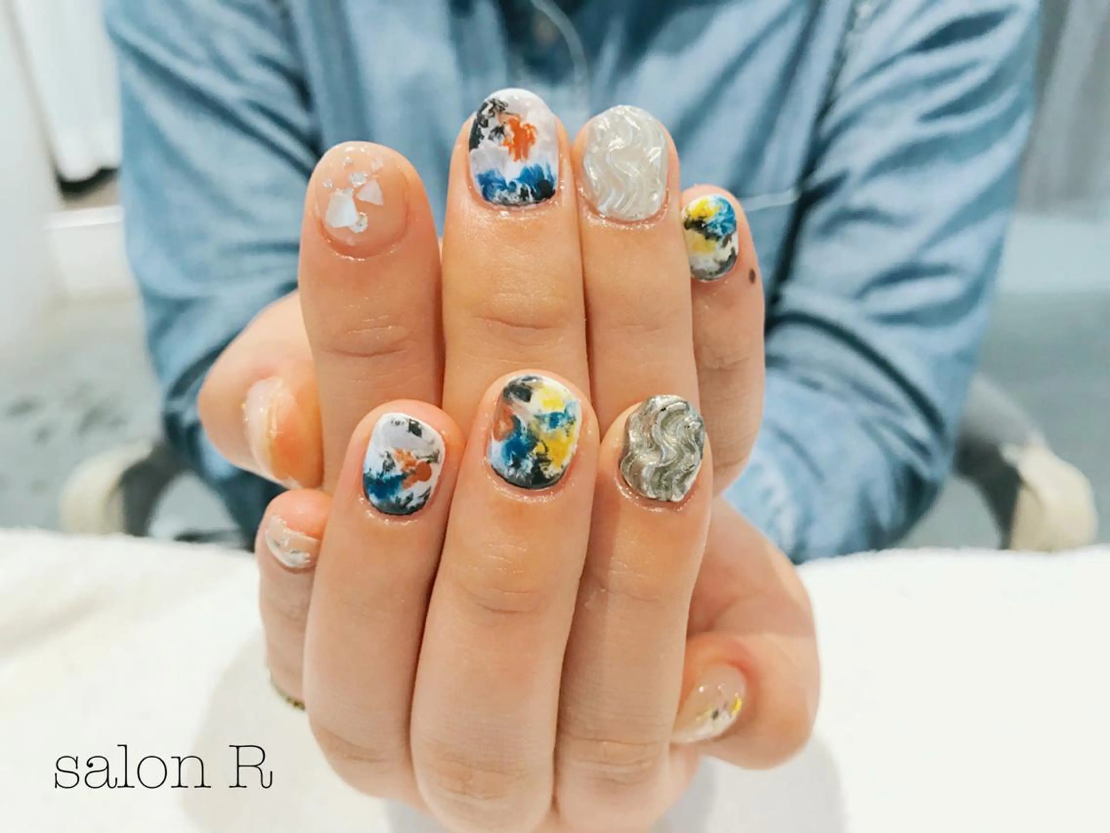 ネイル カジュアル 大理石ネイル(マーブル) ミラーネイル Re Pearl～コーディネートサロン～ 市駅前店所属・NARUMI HYODOのネイルデザイン