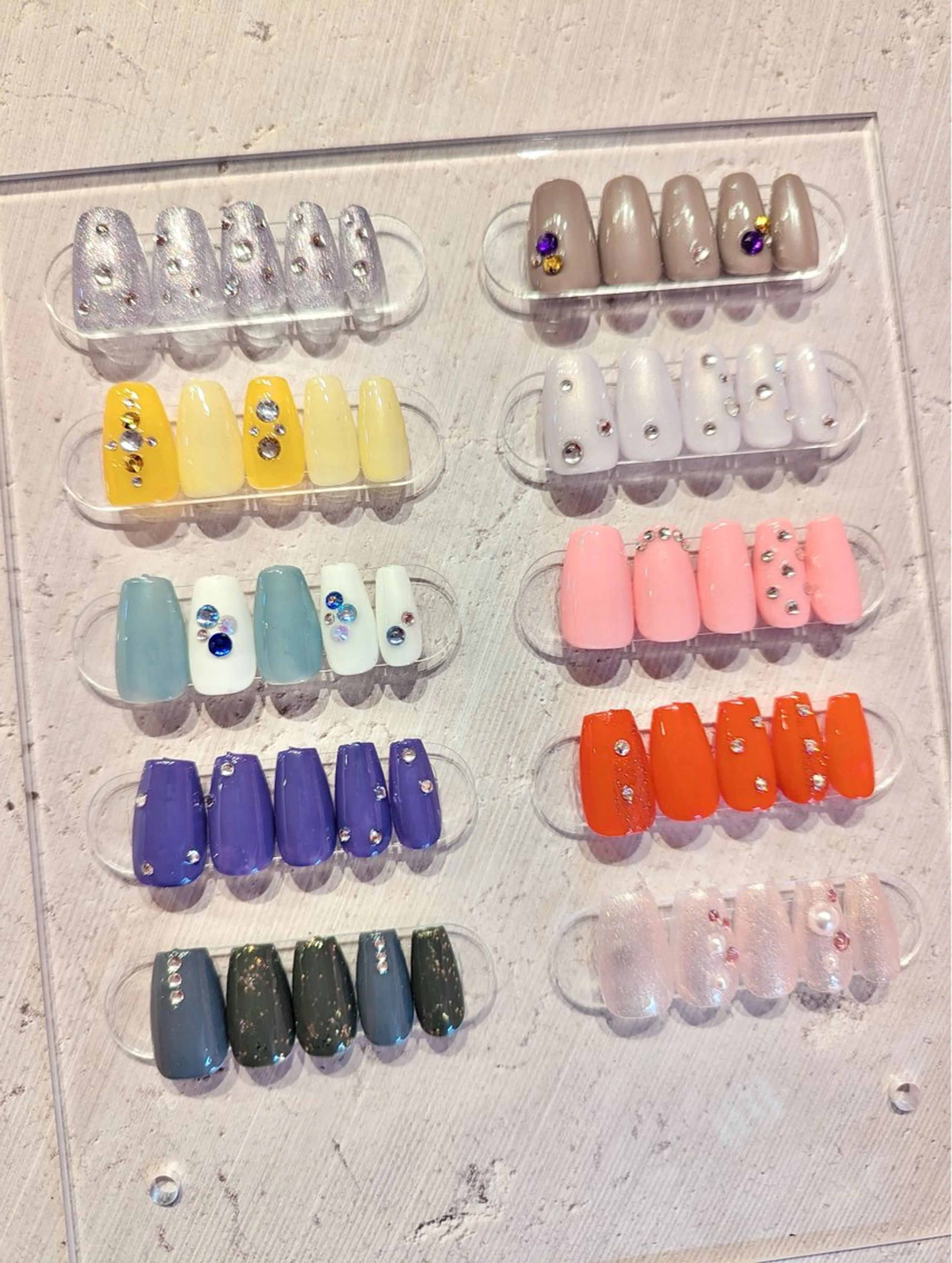 ハンドシンプルデザイン　【フィルイン/シンプルデザイン/オフィスネイル】の写真