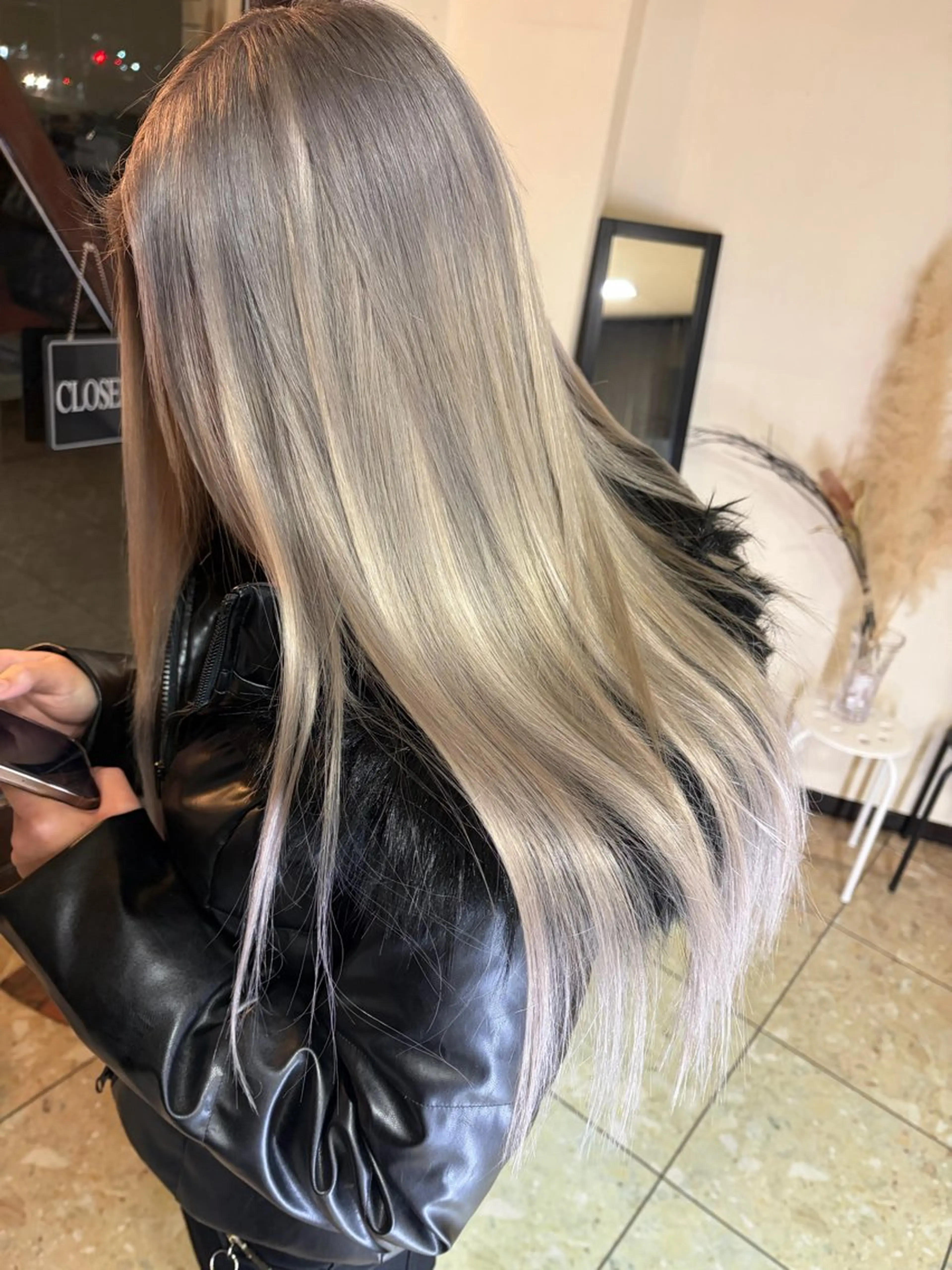 シールエクステ80本ハイトーン🌈５０センチの写真