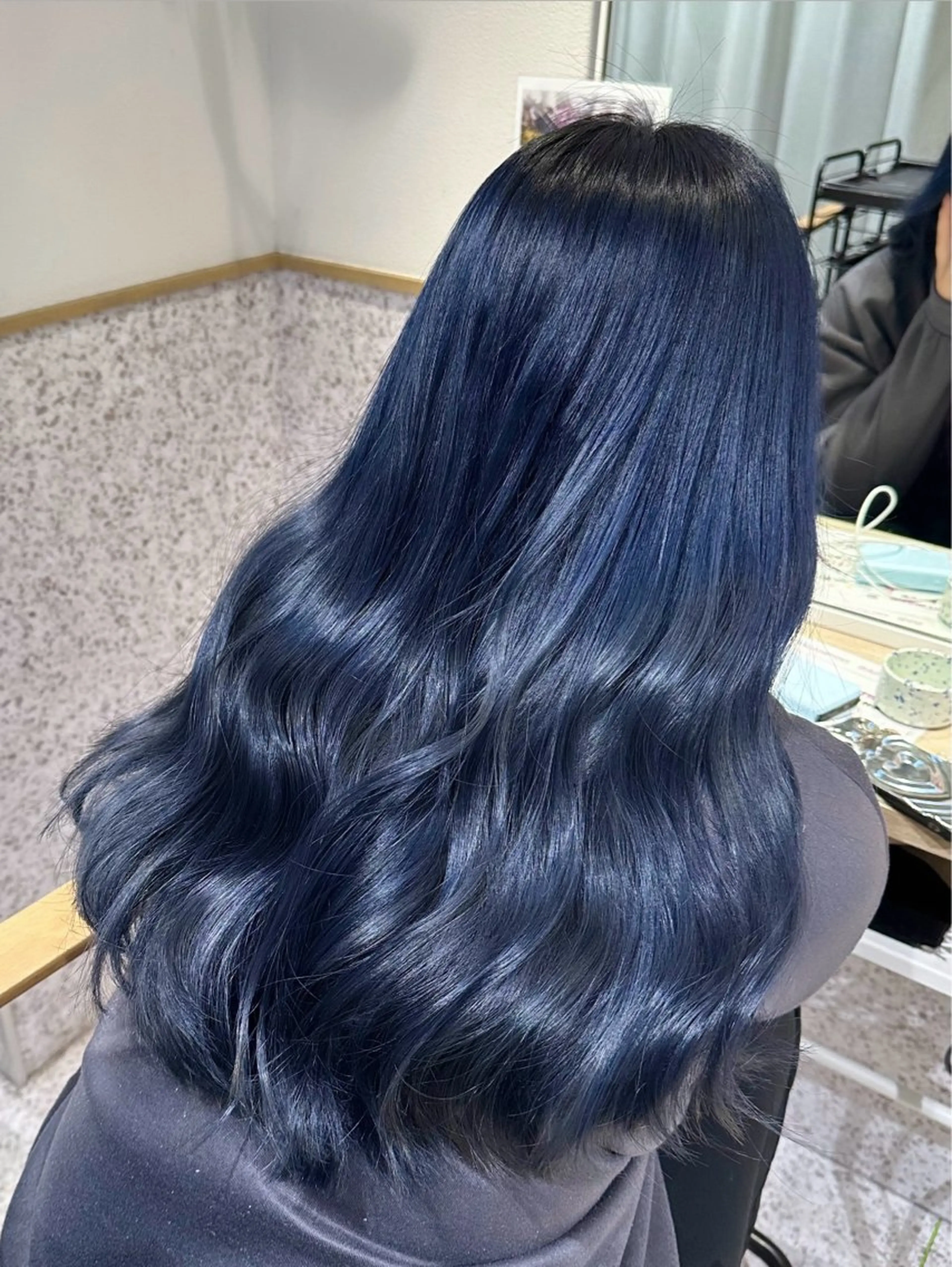 カラー ダブルカラー イヤリングカラー ハイライトカラー ハイトーンカラー インナーカラー ヘアカラー ハイトーン/艶カラー 🫧 ユイナのヘアスタイル