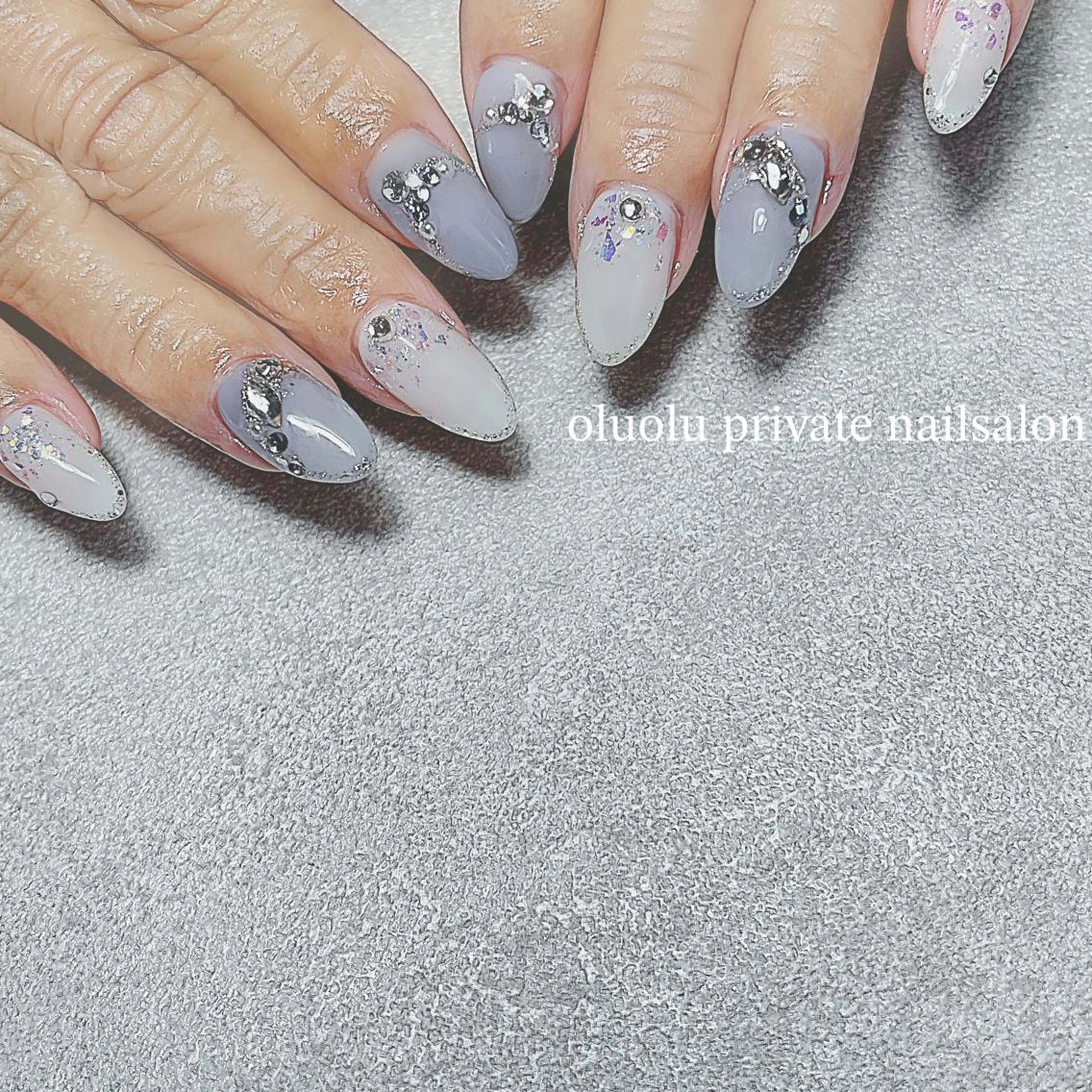 ネイル アートネイル オーロラネイル フットネイル キラキラネイル ニュアンスネイル ハンドネイル 大村 紬華のネイルデザイン