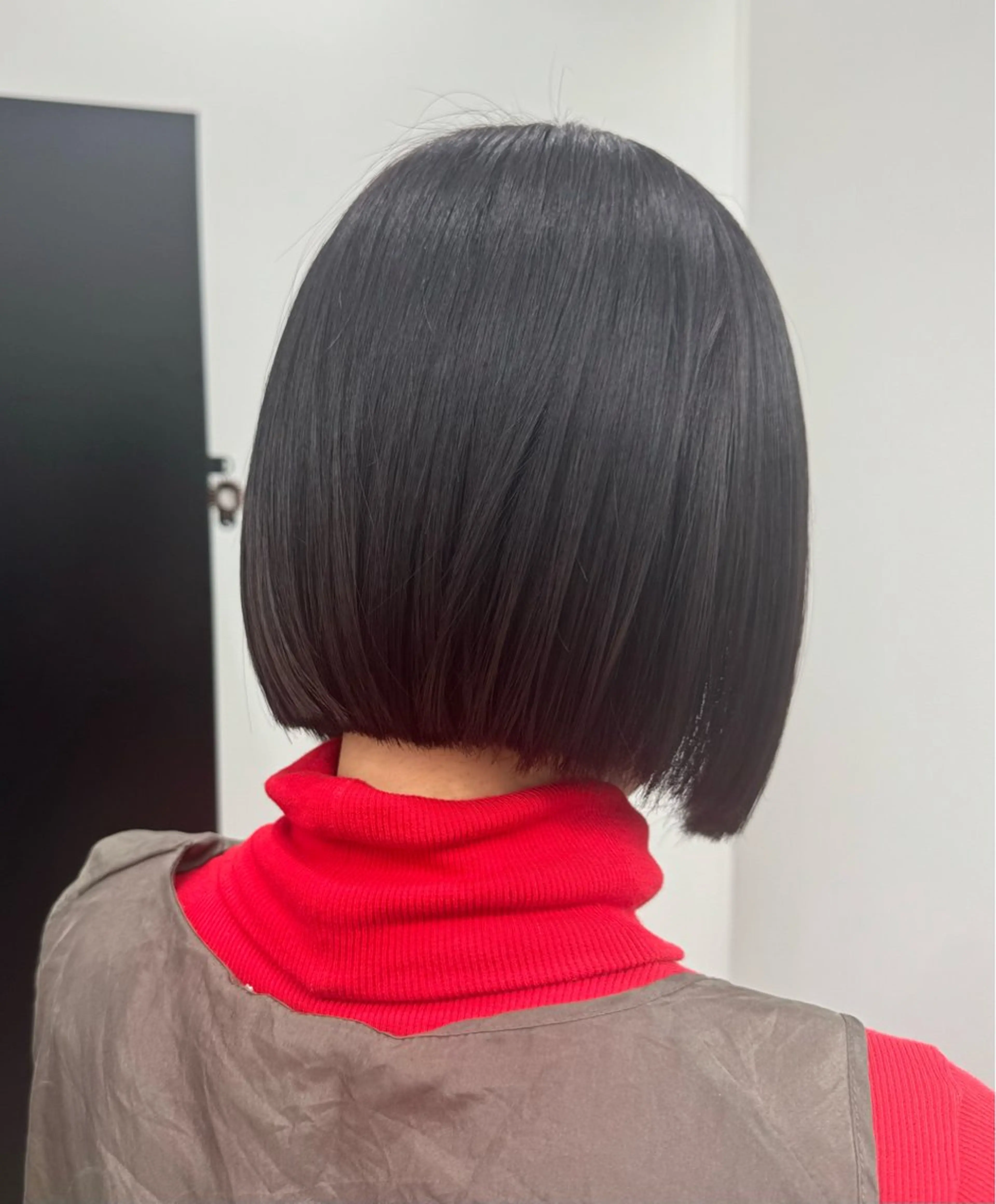 ショート パープルカラー BELLE by revo所属・𝘀𝗮𝗲/ 艶髪/ショートボブのヘアスタイル