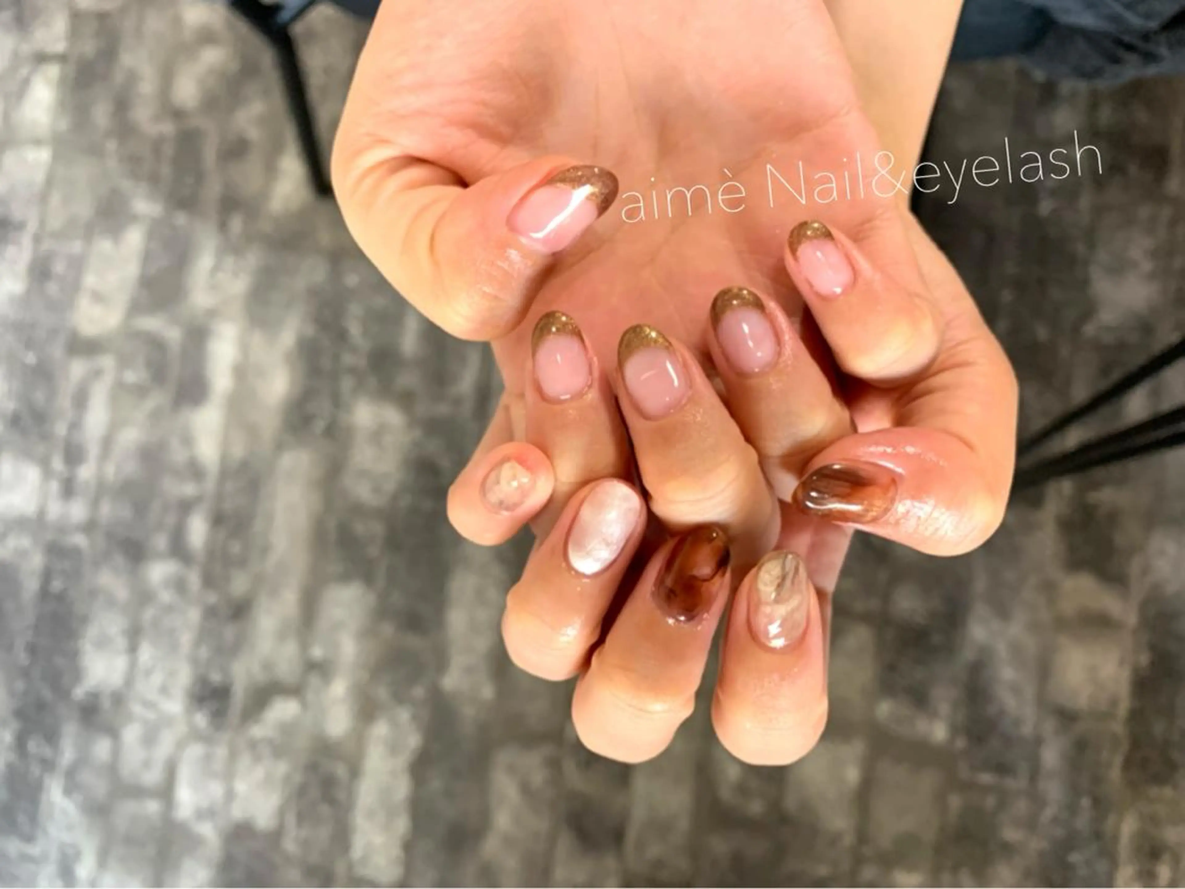 ネイル フットネイル フレンチネイル ジェルネイル ガラスフレンチ マグネットネイル aime 中崎町のネイルデザイン