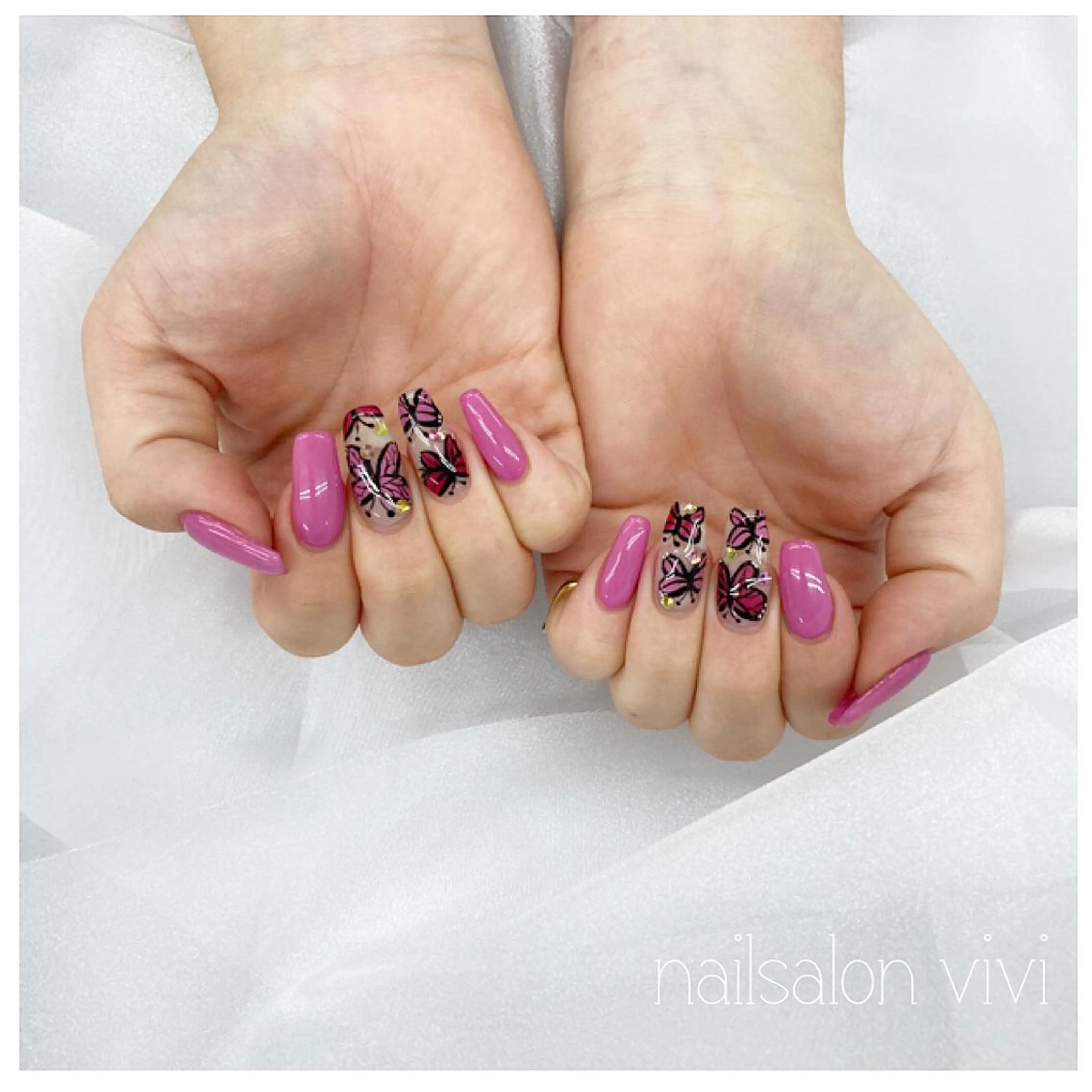 ネイル ＶＩＶＩ nailsalonのネイルデザイン