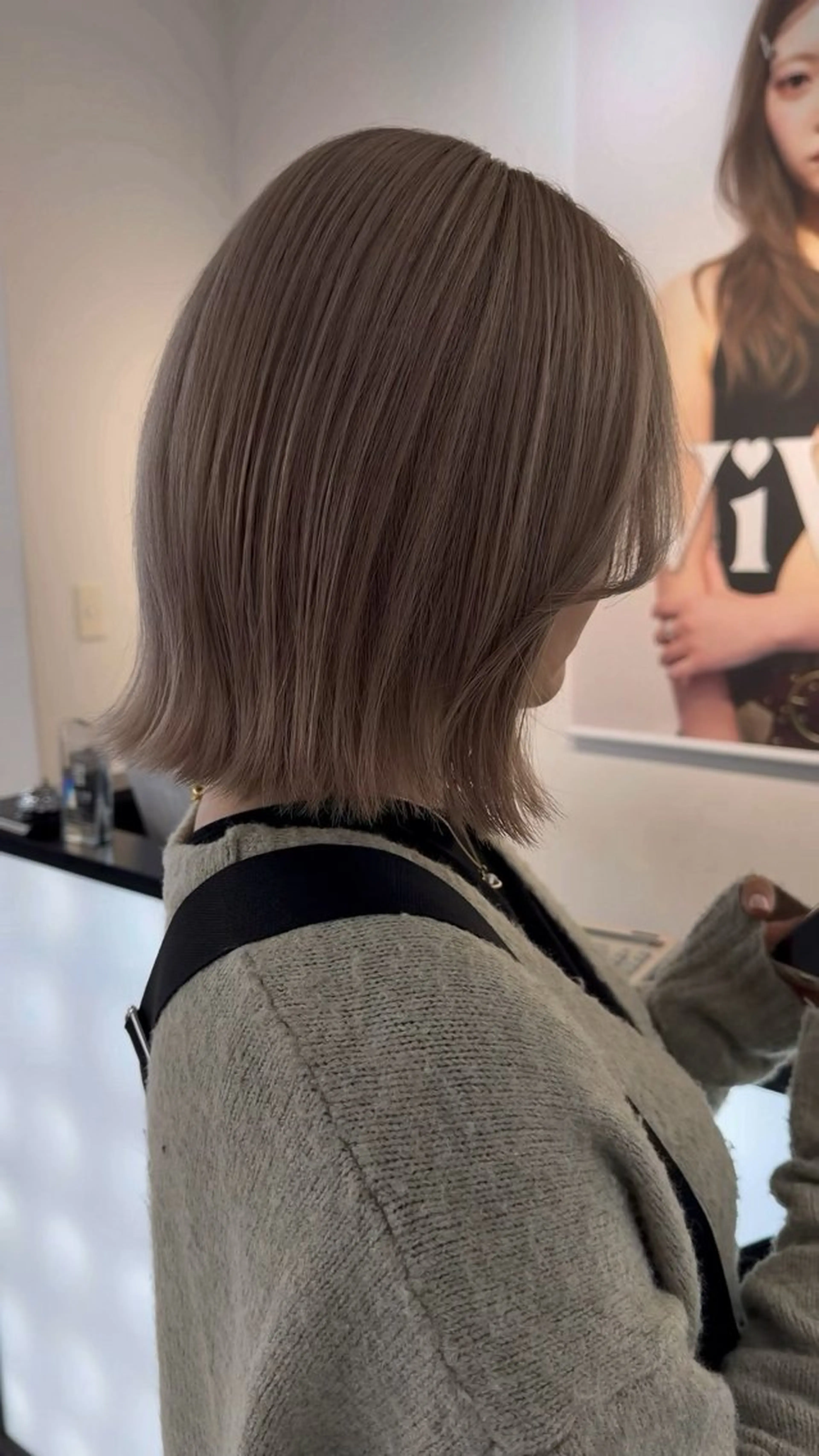 ミディアム カラー ベージュカラー ブリーチ ケアブリーチ デザインカラー ダブルカラー ヘアカラー トリートメント TATSUブリーチ/ ミルクティーベージュのヘアスタイル