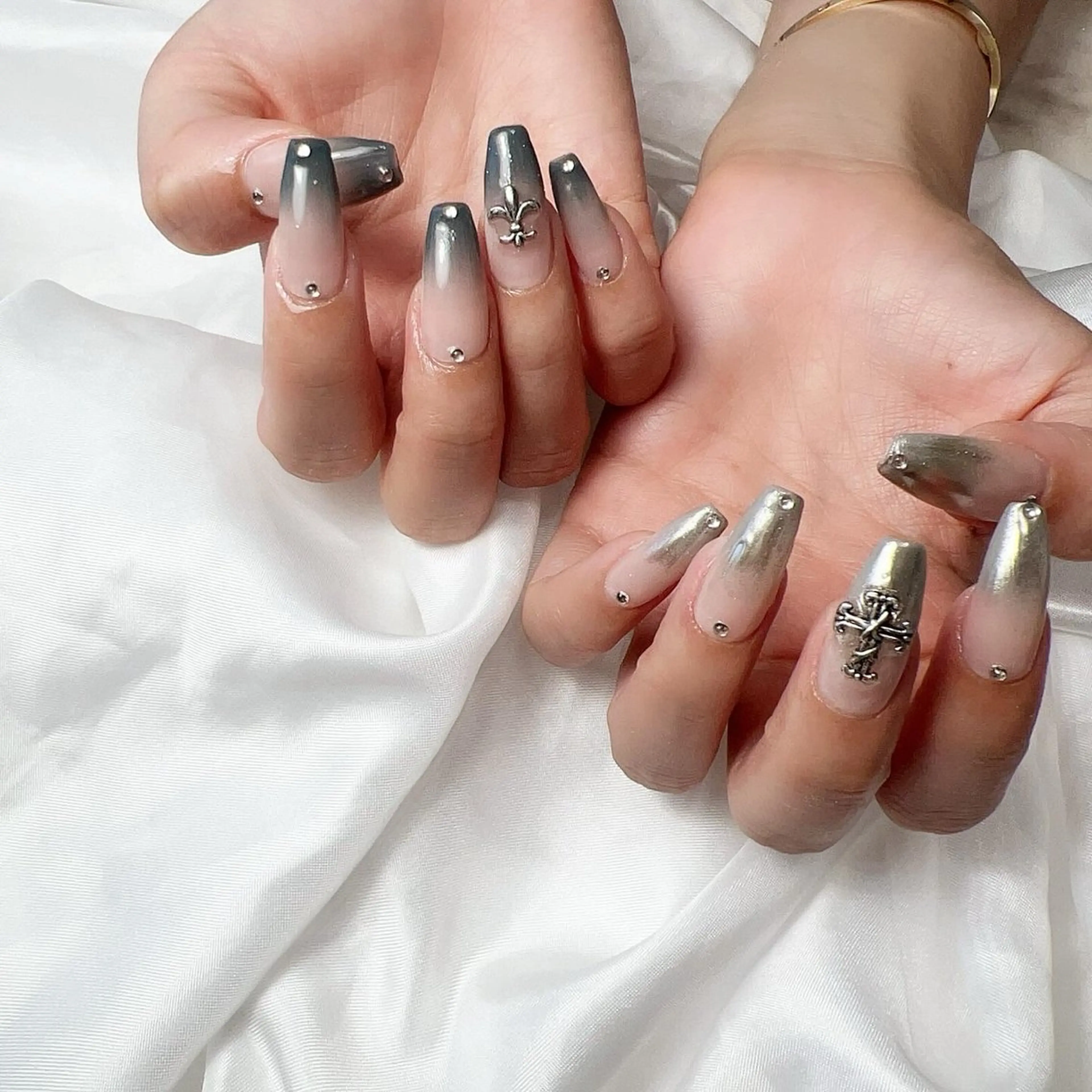 ネイル ハンドネイル nailstudio ′ecole所属・nailstudio ′ecoleのネイルデザイン